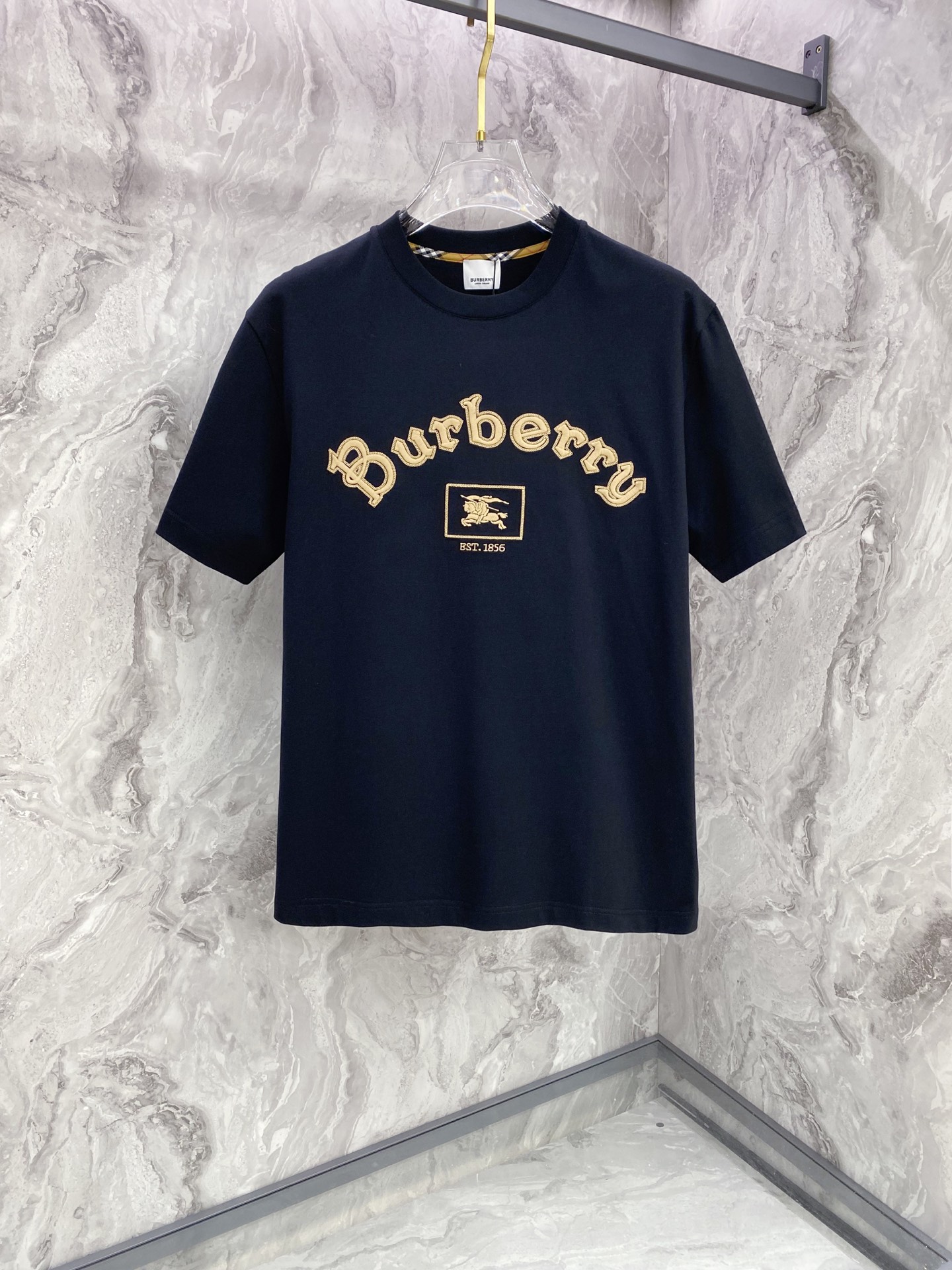 Burberry 巴宝莉 2026ss 春夏新款首发专柜最新款短袖圆领T恤 高端订制 设计前卫时尚！品牌