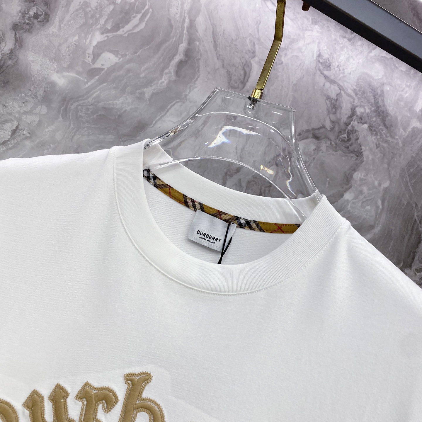 Burberry 巴宝莉 2026ss 春夏新款首发专柜最新款短袖圆领T恤 高端订制 设计前卫时尚！品牌