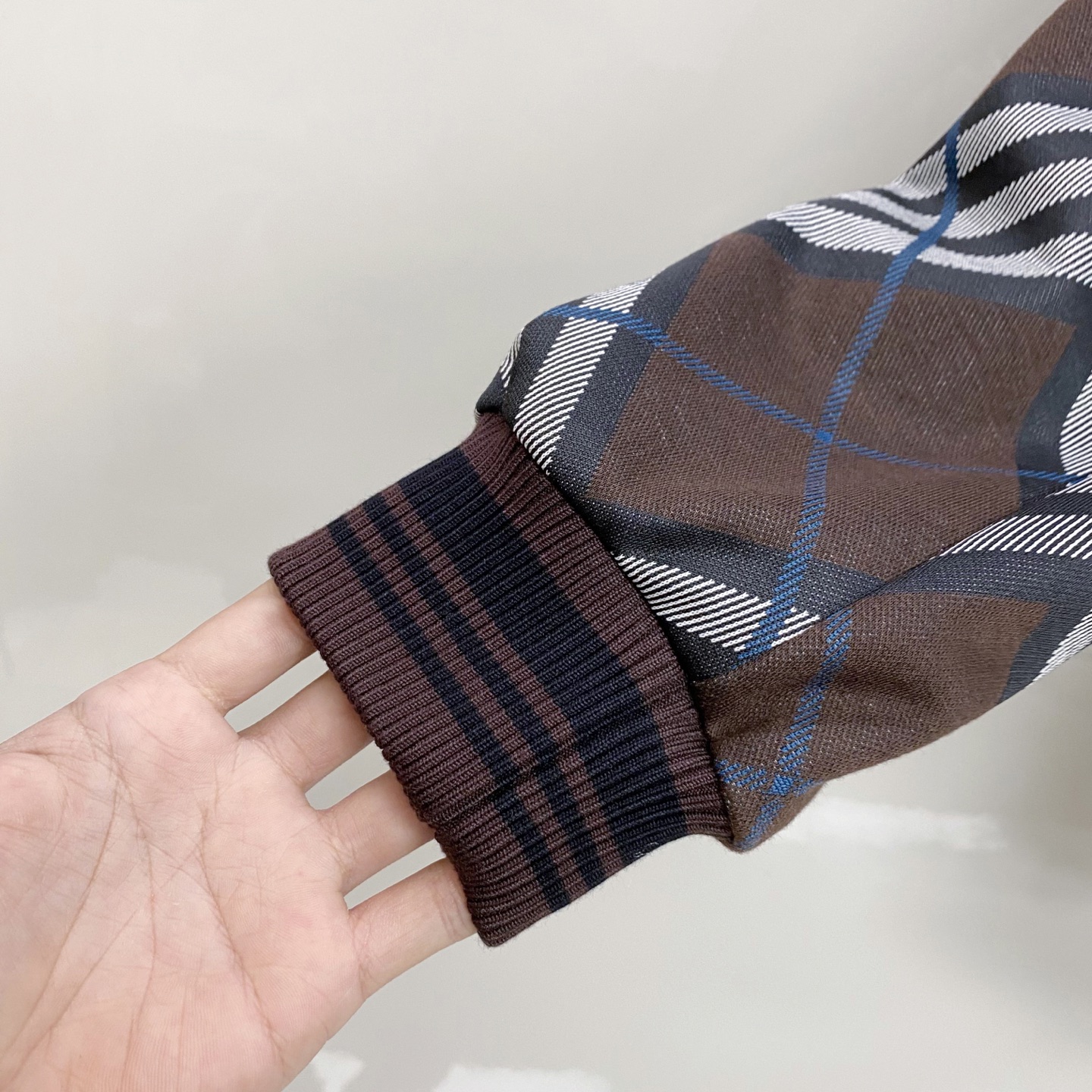 Burberry 巴宝莉 2026ss春季新款夹克外套全高端版本！高定专柜面料辅料，透气舒适度高，细节无