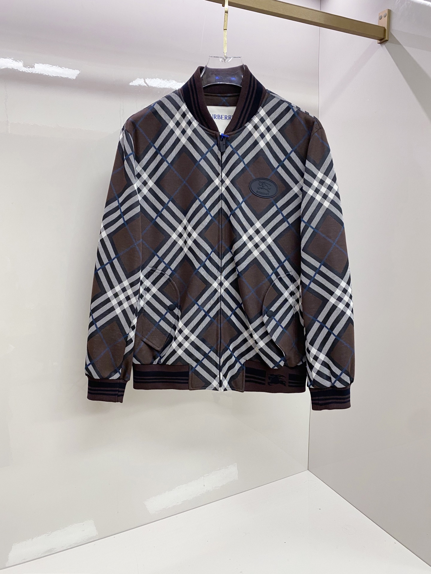 Burberry 巴宝莉 2026ss春季新款夹克外套全高端版本！高定专柜面料辅料，透气舒适度高，细节无