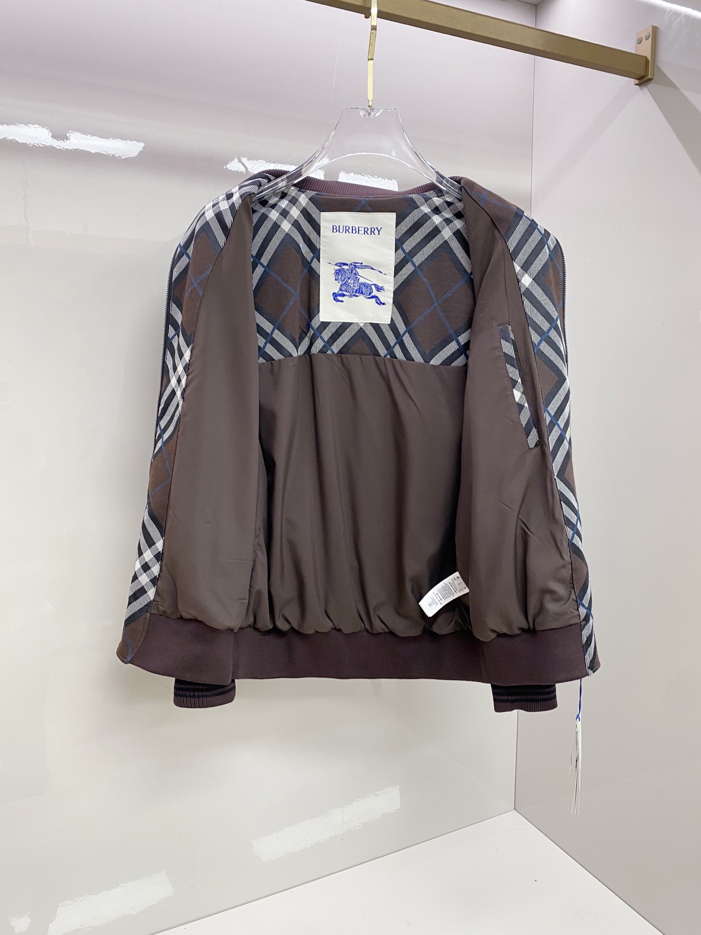 Burberry 巴宝莉 2026ss春季新款夹克外套全高端版本！高定专柜面料辅料，透气舒适度高，细节无