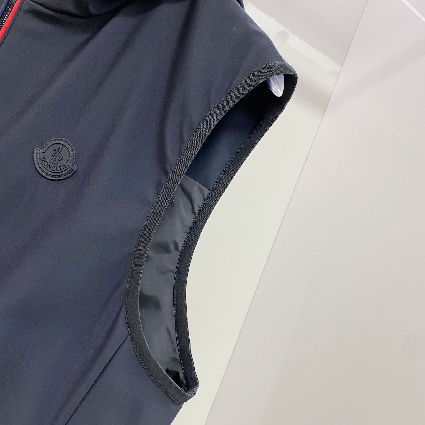 Moncler 蒙口马甲 2026SS早春新款普拉达春夏马甲夹克外套最新设计款 秀场新品‼品相非常完美，