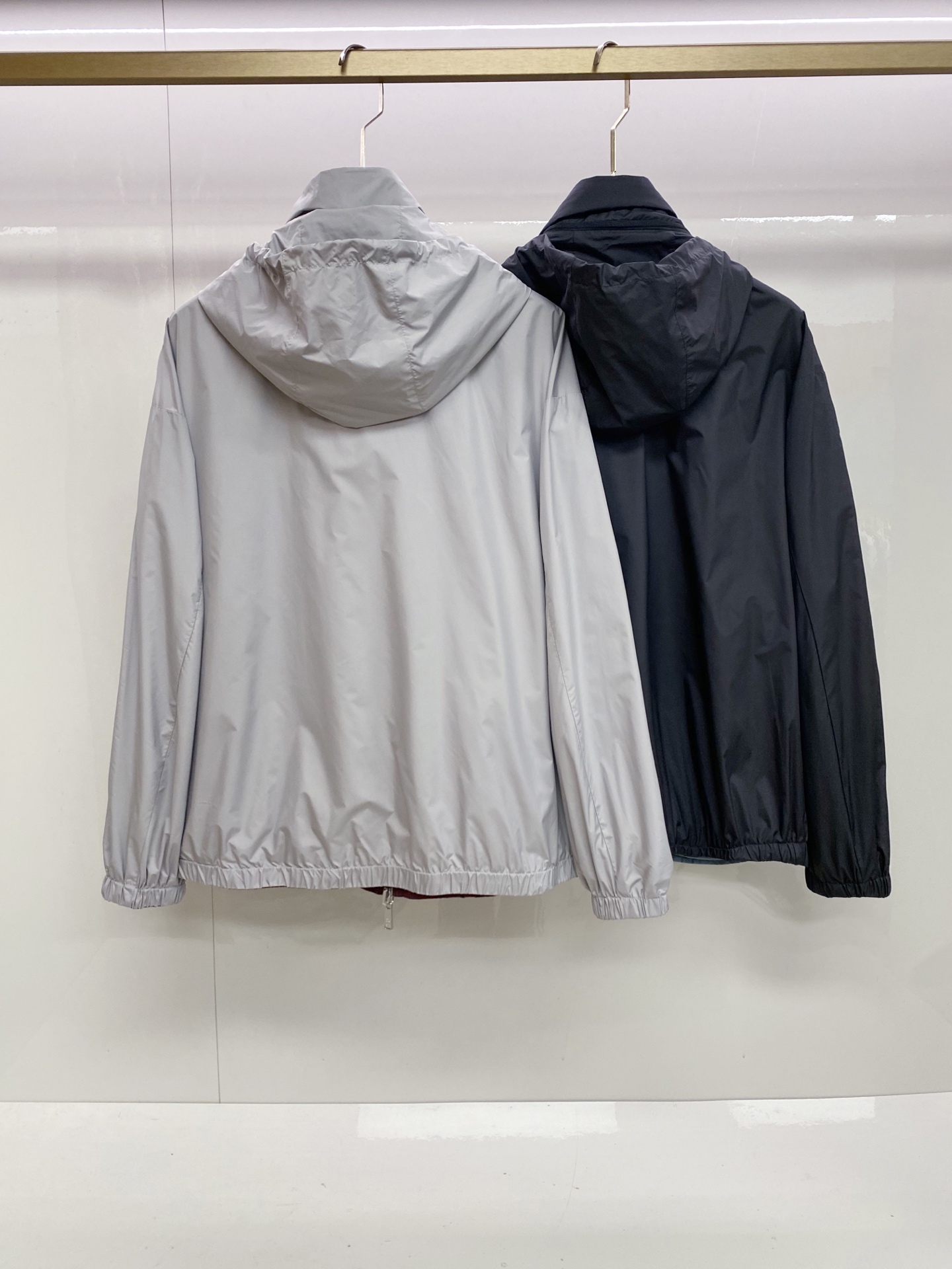 Prada 普拉达 双面穿 2026ss春季新款连帽夹克外套全高端版本！高定专柜面料辅料，透气舒适度高，