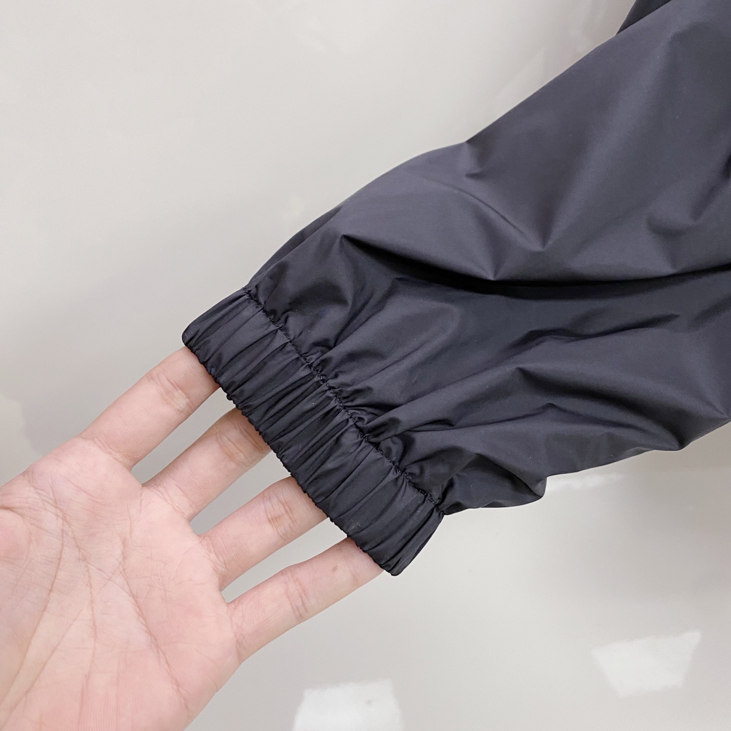 Prada 普拉达 双面穿 2026ss春季新款连帽夹克外套全高端版本！高定专柜面料辅料，透气舒适度高，