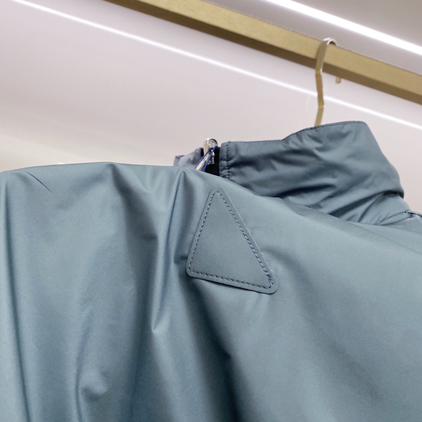 Prada 普拉达 双面穿 2026ss春季新款连帽夹克外套全高端版本！高定专柜面料辅料，透气舒适度高，