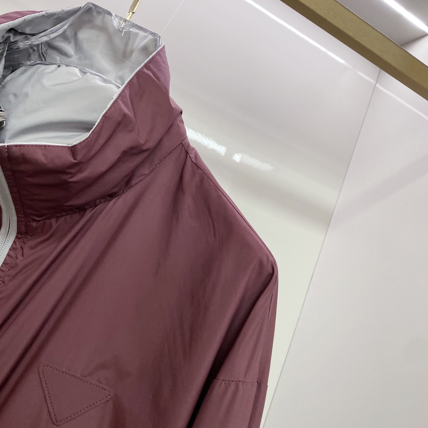 Prada 普拉达 双面穿 2026ss春季新款连帽夹克外套全高端版本！高定专柜面料辅料，透气舒适度高，