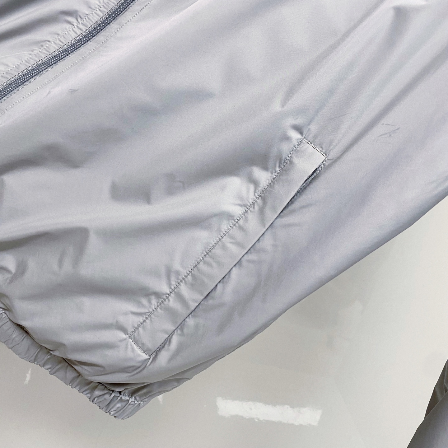 Prada 普拉达 双面穿 2026ss春季新款连帽夹克外套全高端版本！高定专柜面料辅料，透气舒适度高，