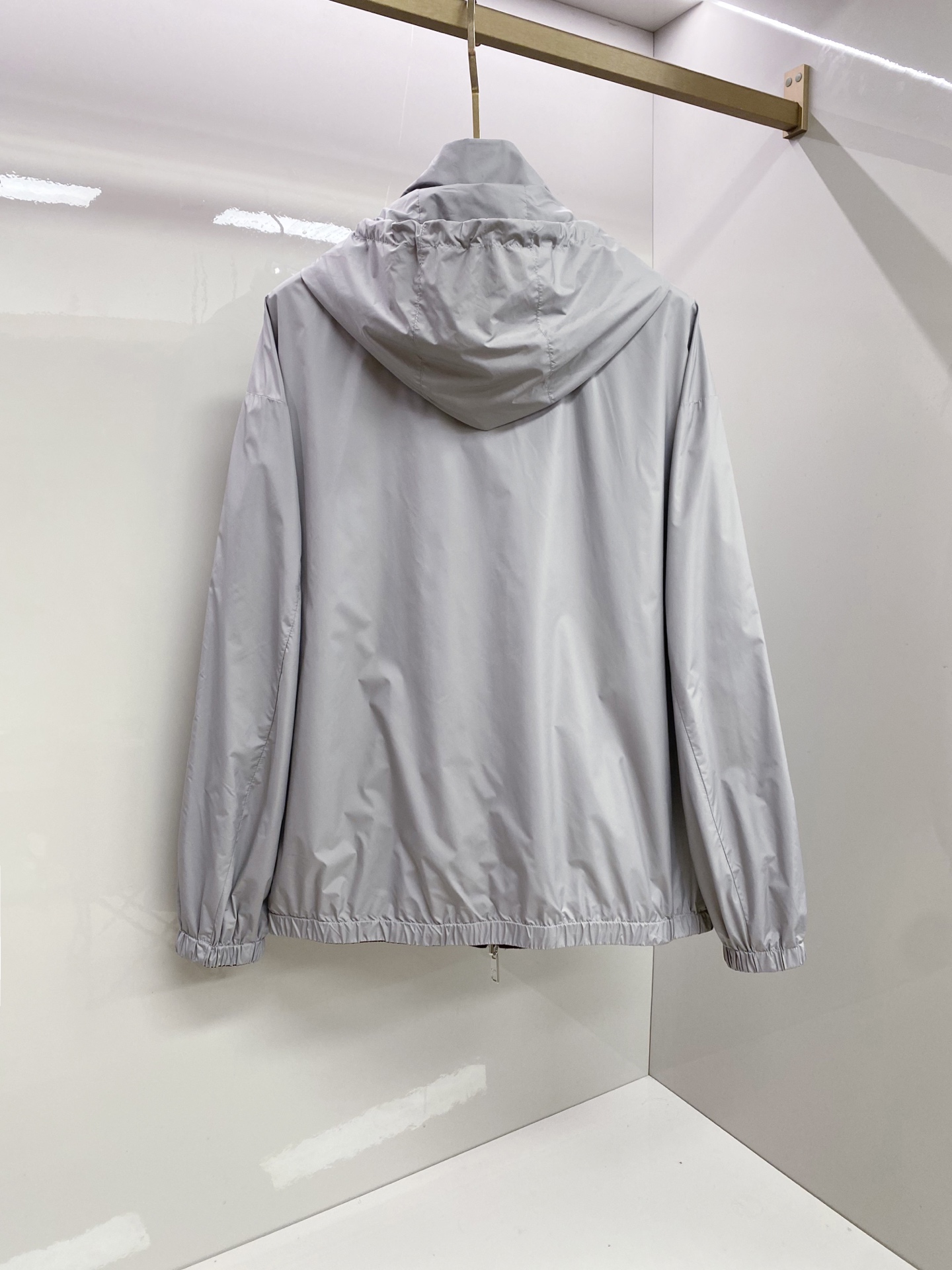 Prada 普拉达 双面穿 2026ss春季新款连帽夹克外套全高端版本！高定专柜面料辅料，透气舒适度高，