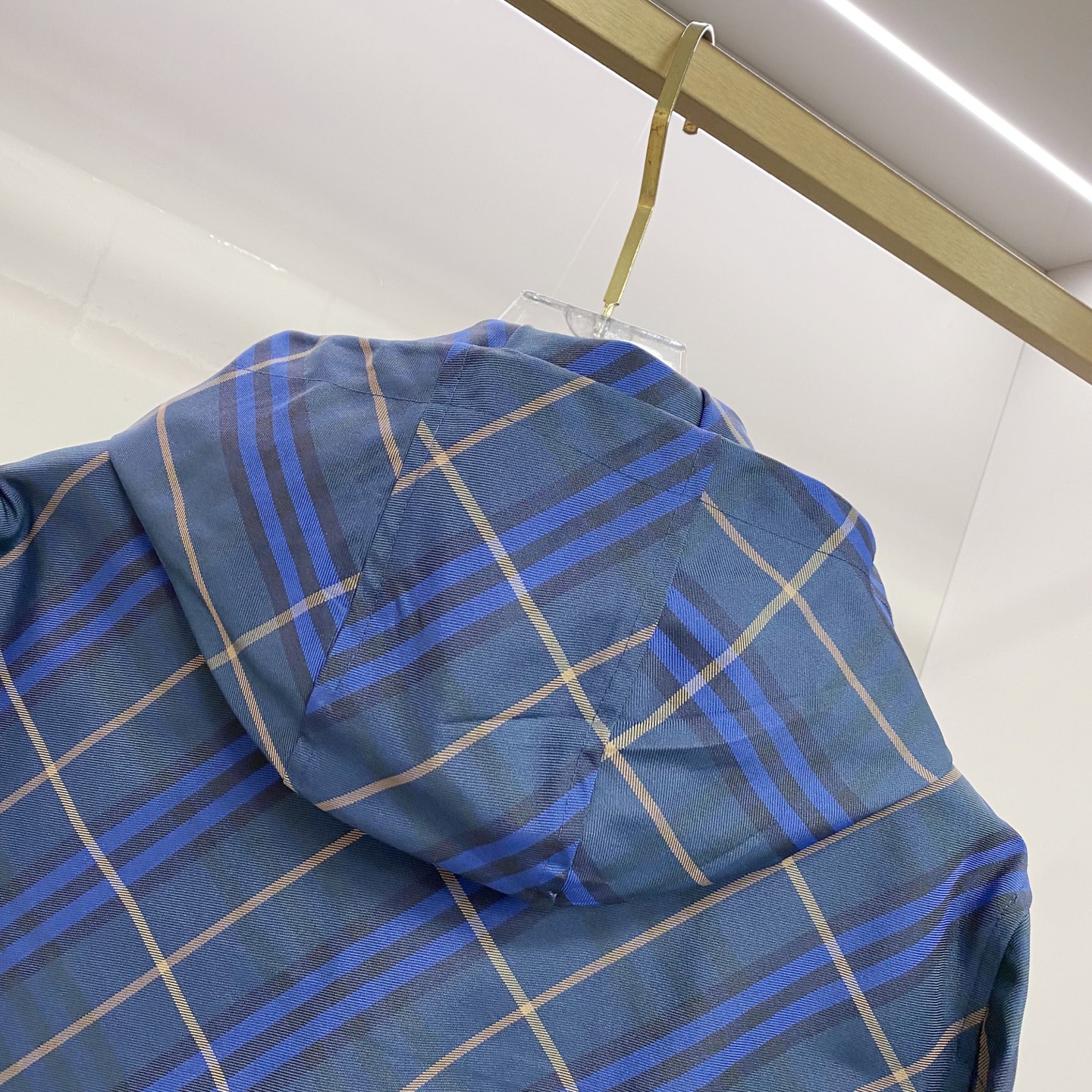 Burberry 巴宝莉 2026春季新款连帽夹克外套，全高端版本！高定专柜面料辅料，透气舒适度高，细节