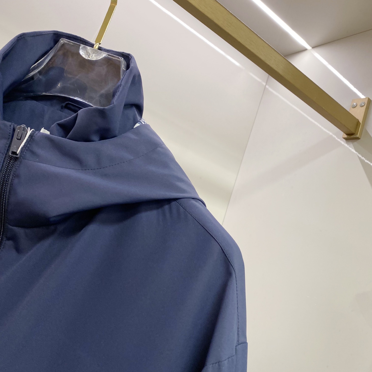 Dior 迪奥 2026ss春季新款连帽夹克外套全高端版本！高定专柜面料辅料，透气舒适度高，细节无可挑剔