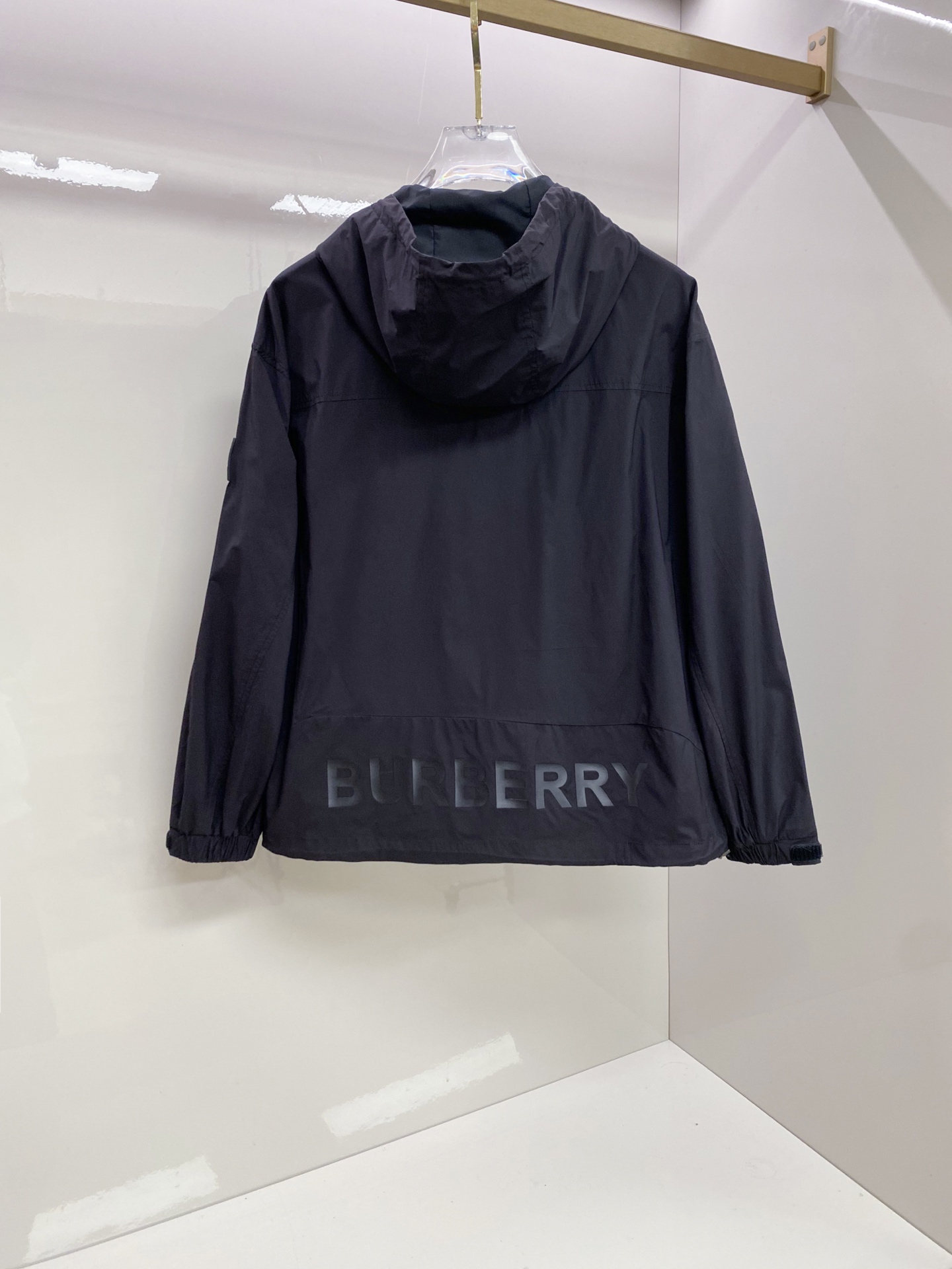 Burberry 巴宝莉 2026ss春季新款连帽夹克外套全高端版本！高定专柜面料辅料，透气舒适度高，细