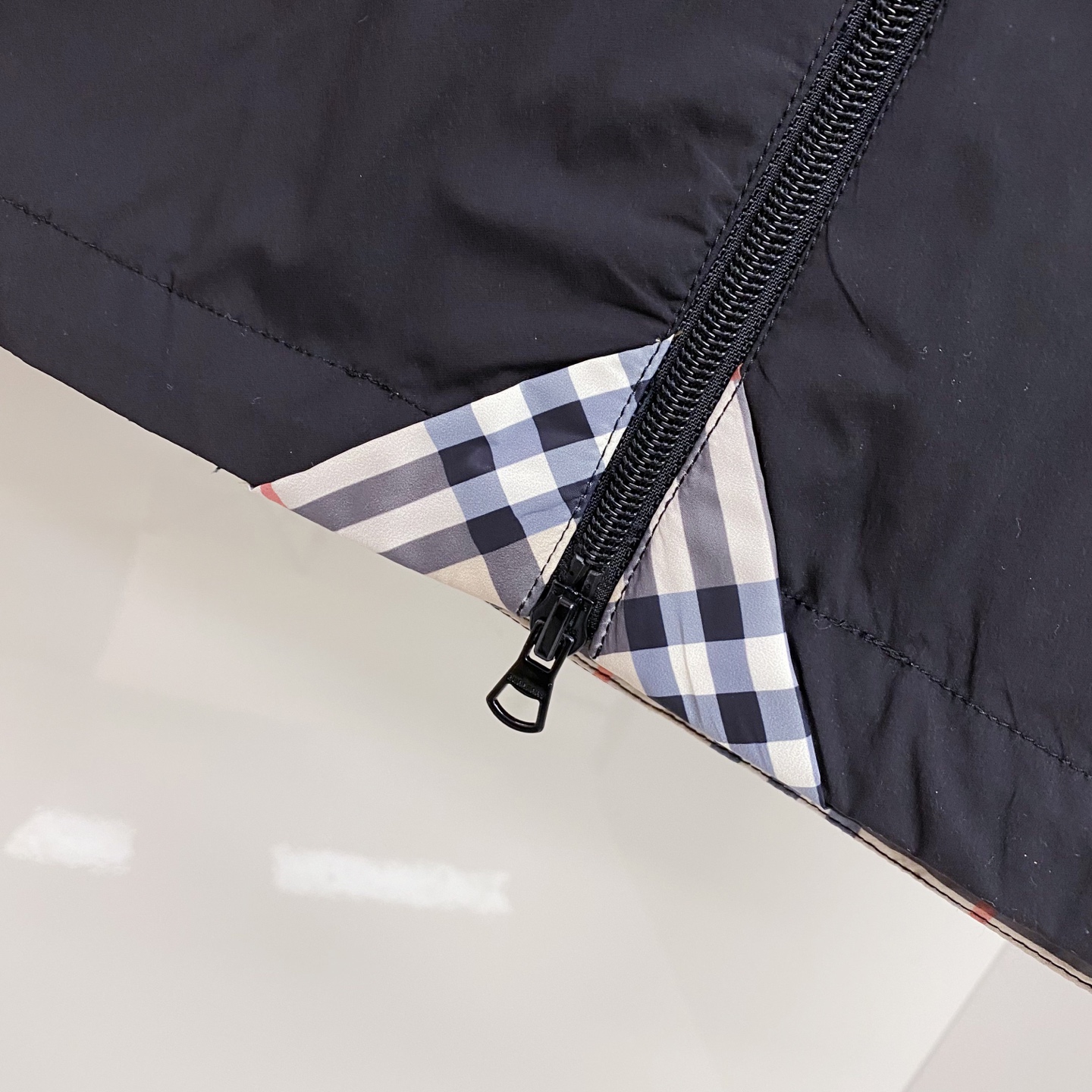 Burberry 巴宝莉 2026ss春季新款连帽夹克外套全高端版本！高定专柜面料辅料，透气舒适度高，细