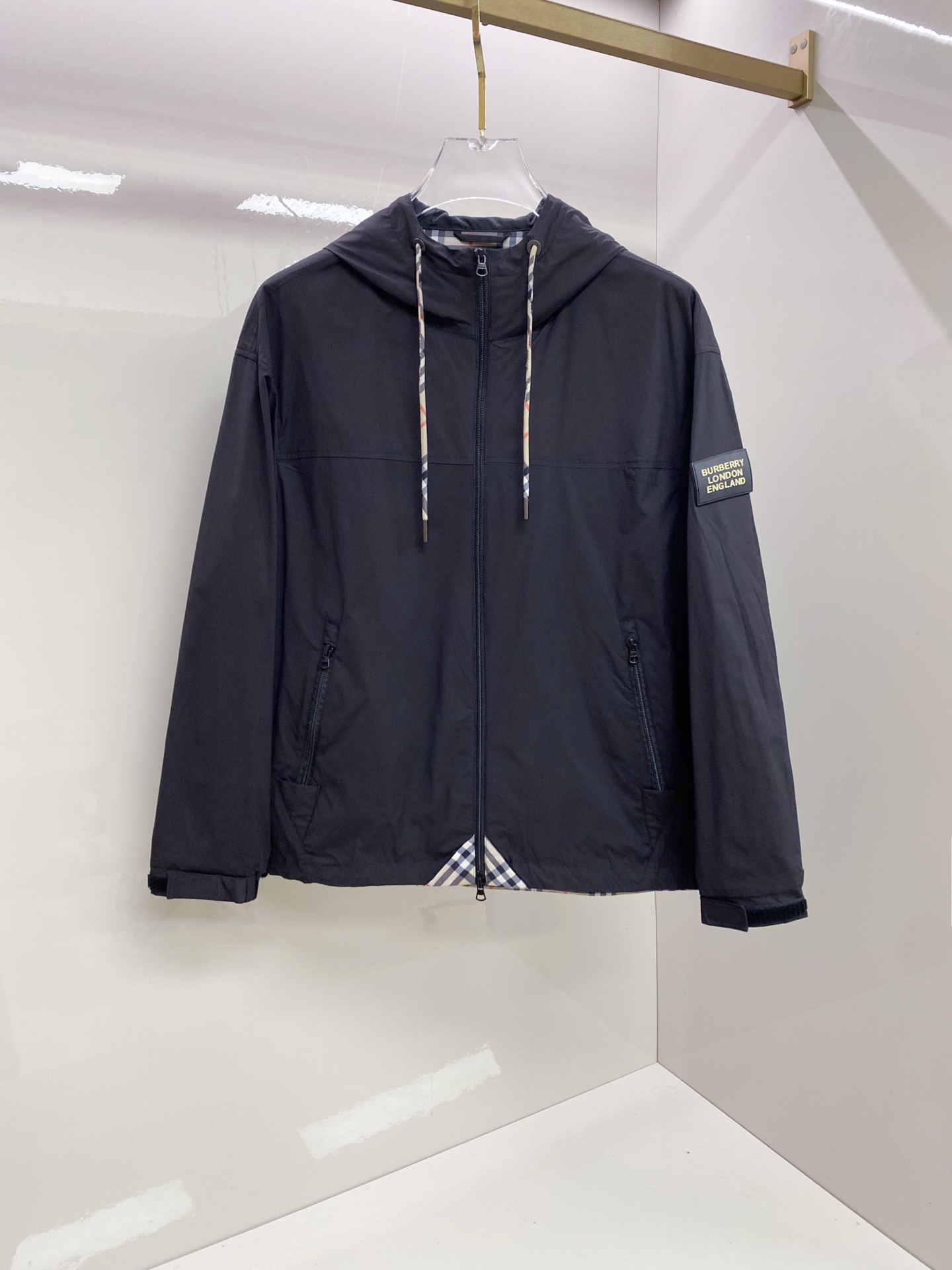 Burberry 巴宝莉 2026ss春季新款连帽夹克外套全高端版本！高定专柜面料辅料，透气舒适度高，细