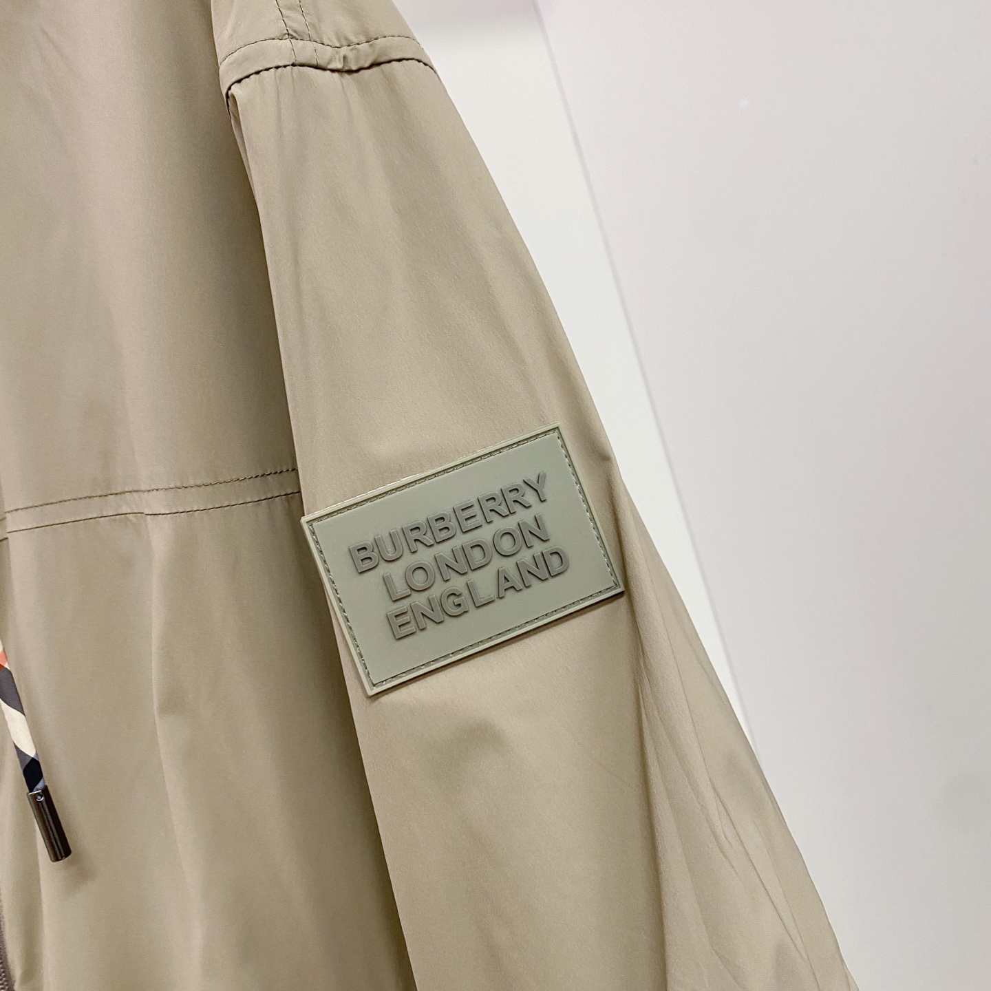 Burberry 巴宝莉 2026ss春季新款连帽夹克外套全高端版本！高定专柜面料辅料，透气舒适度高，细