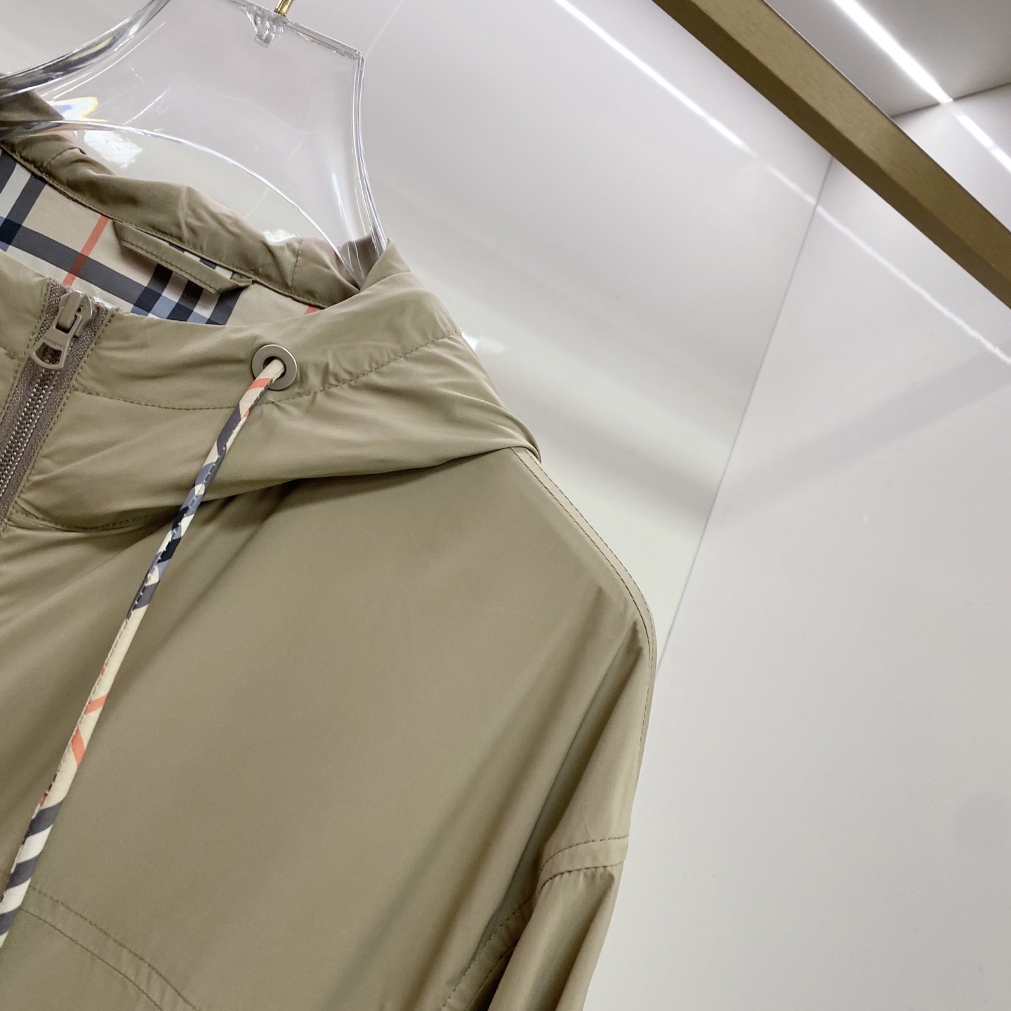 Burberry 巴宝莉 2026ss春季新款连帽夹克外套全高端版本！高定专柜面料辅料，透气舒适度高，细