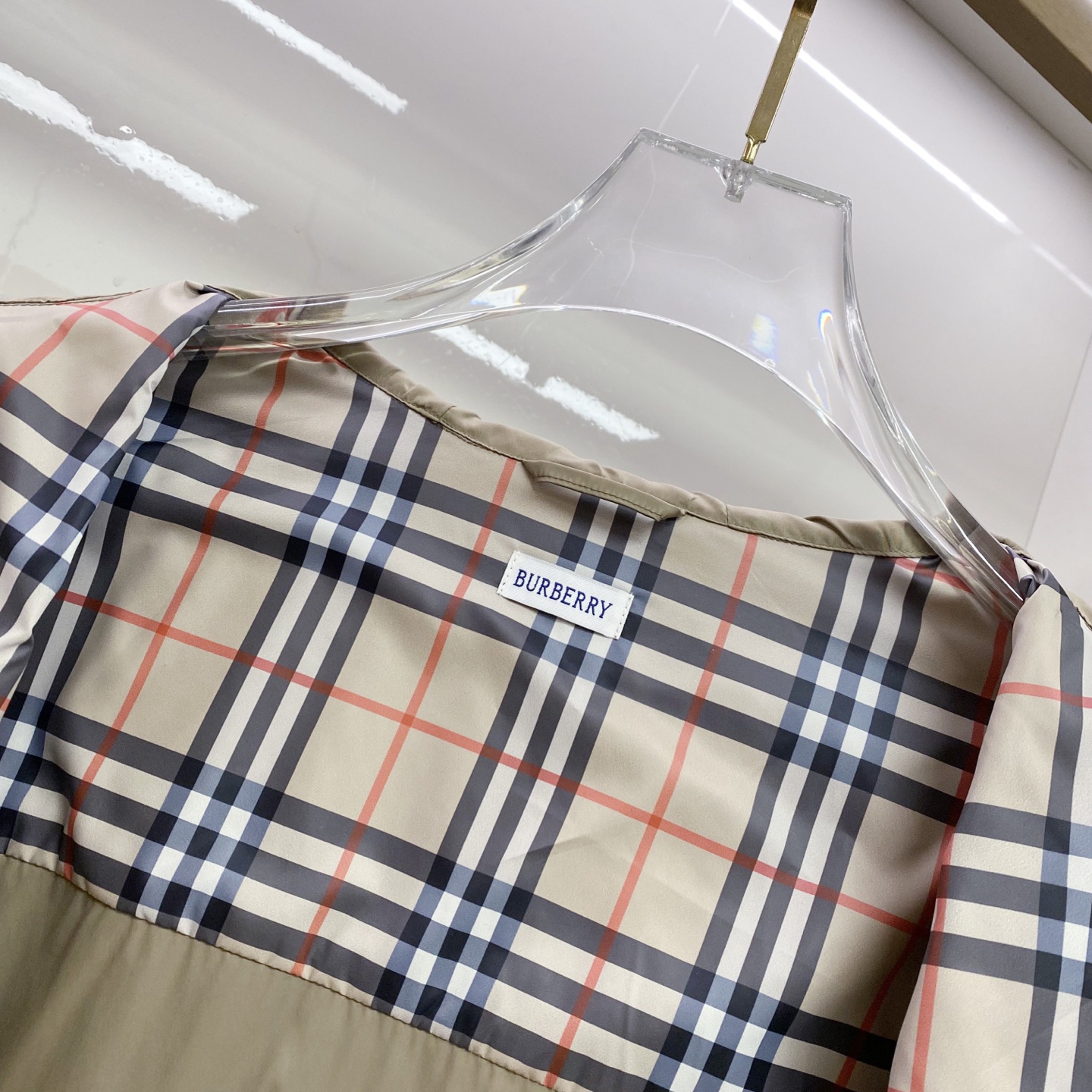 Burberry 巴宝莉 2026ss春季新款连帽夹克外套全高端版本！高定专柜面料辅料，透气舒适度高，细