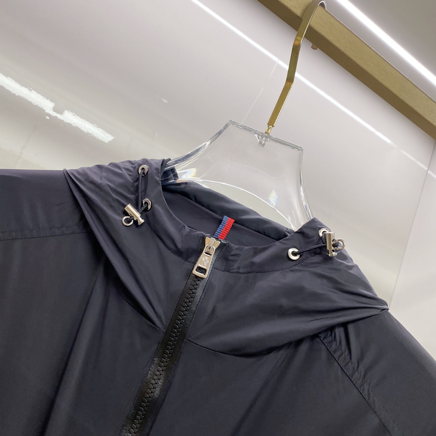 Moncler 蒙口 2026ss春季新款连帽夹克外套全高端版本！高定专柜面料辅料，透气舒适度高，细节无