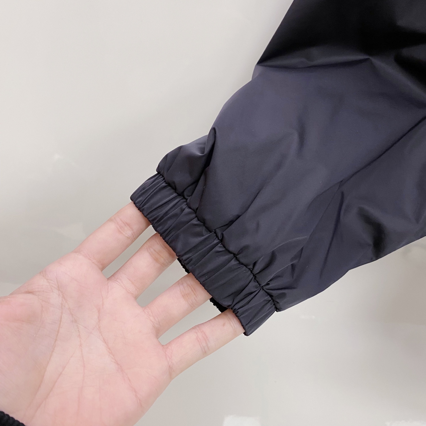 Moncler 蒙口 2026ss春季新款连帽夹克外套全高端版本！高定专柜面料辅料，透气舒适度高，细节无