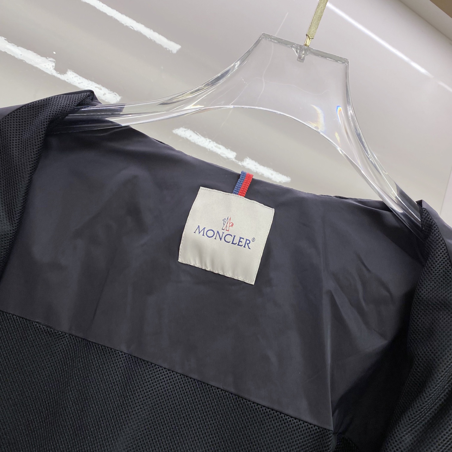 Moncler 蒙口 2026ss春季新款连帽夹克外套全高端版本！高定专柜面料辅料，透气舒适度高，细节无