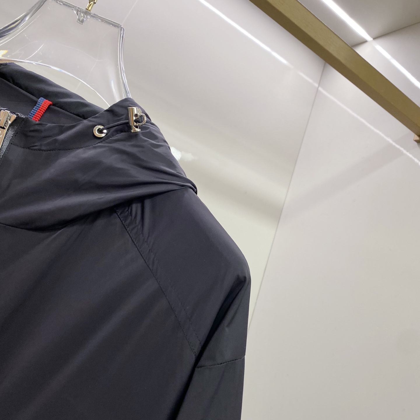 Moncler 蒙口 2026ss春季新款连帽夹克外套全高端版本！高定专柜面料辅料，透气舒适度高，细节无