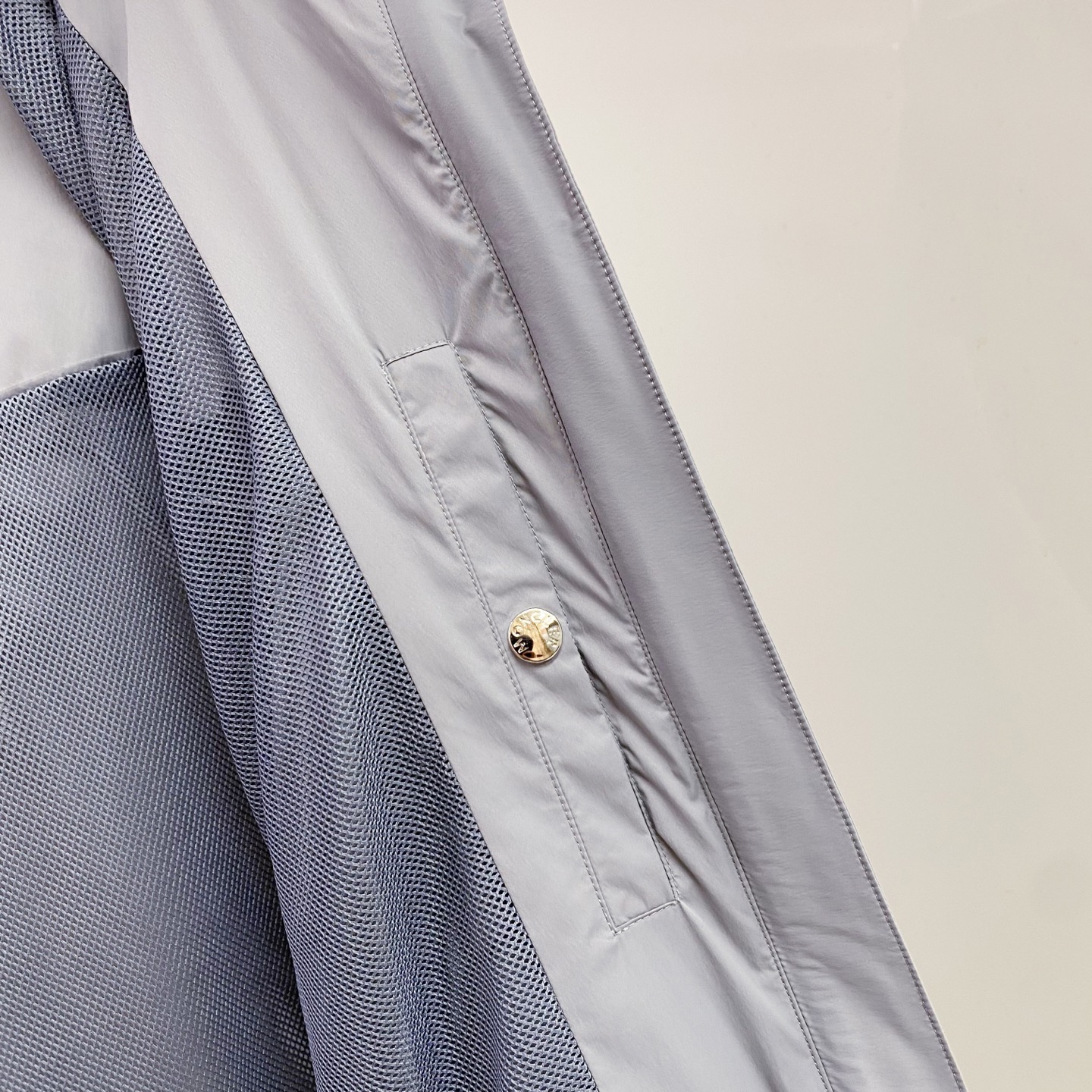 Moncler 蒙口 2026ss春季新款连帽夹克外套全高端版本！高定专柜面料辅料，透气舒适度高，细节无