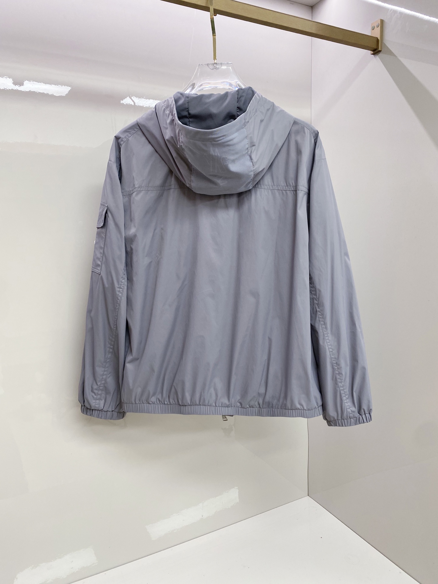 Moncler 蒙口 2026ss春季新款连帽夹克外套全高端版本！高定专柜面料辅料，透气舒适度高，细节无