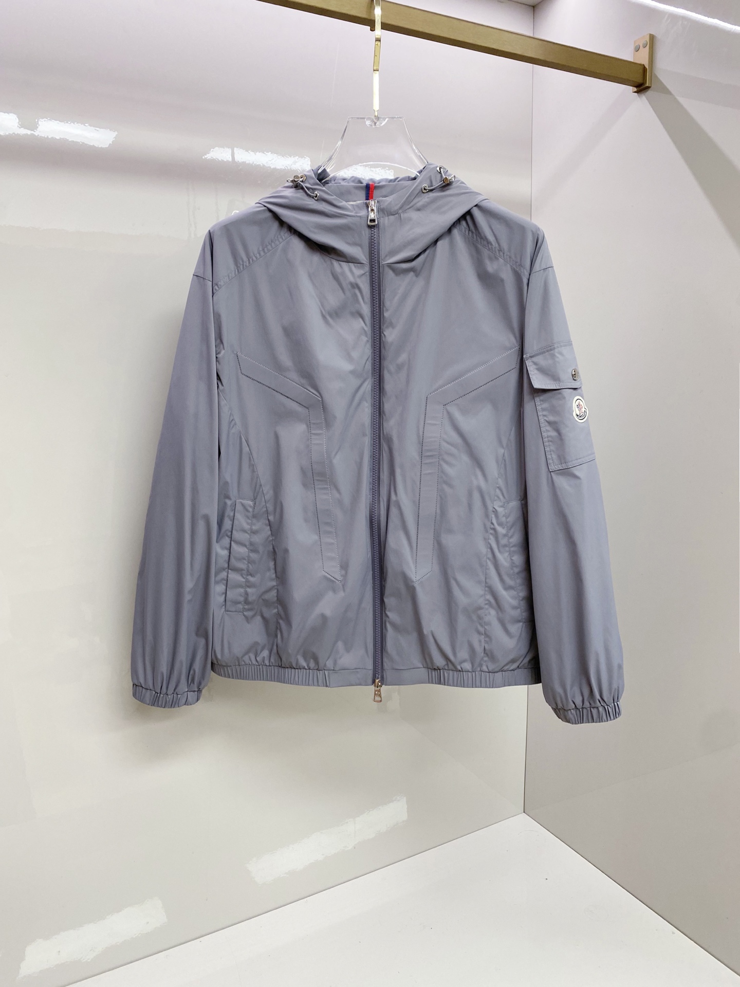 Moncler 蒙口 2026ss春季新款连帽夹克外套全高端版本！高定专柜面料辅料，透气舒适度高，细节无