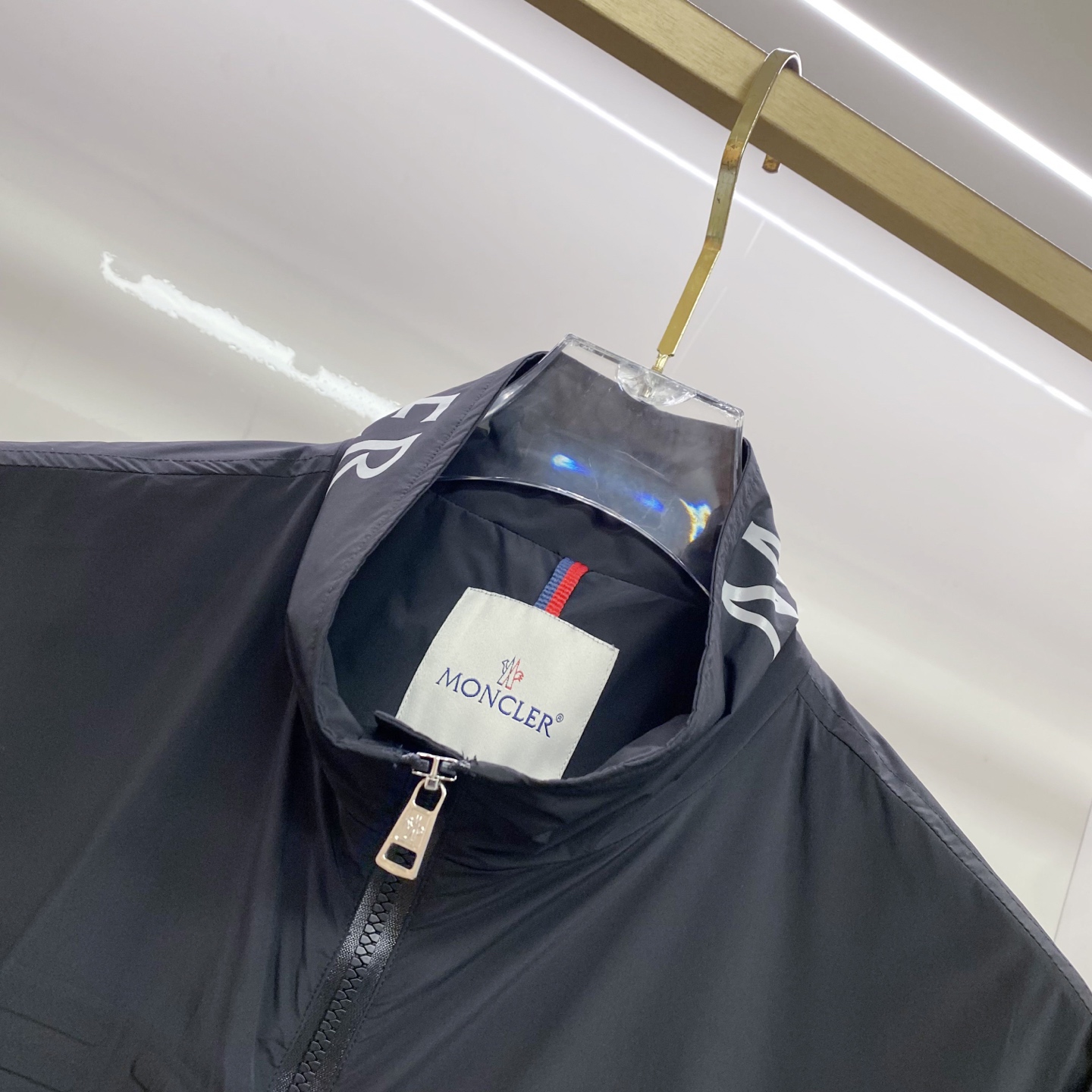 Momcler 蒙口 2026ss春季新款夹克外套全高端版本！高定专柜面料辅料，透气舒适度高，细节无可挑