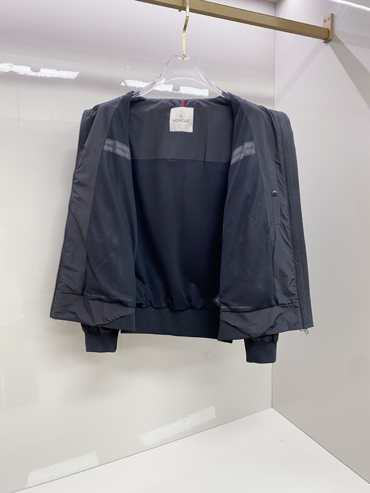 Momcler 蒙口 2026ss春季新款夹克外套全高端版本！高定专柜面料辅料，透气舒适度高，细节无可挑