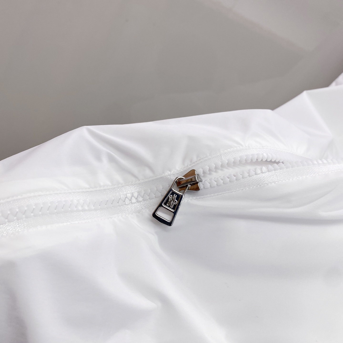 Momcler 蒙口 2026ss春季新款夹克外套全高端版本！高定专柜面料辅料，透气舒适度高，细节无可挑