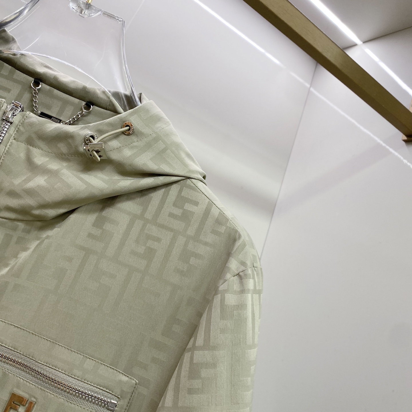 Fendi 芬迪 2026ss春季新款连帽夹克外套全高端版本！高定专柜面料辅料，透气舒适度高，细节无可挑