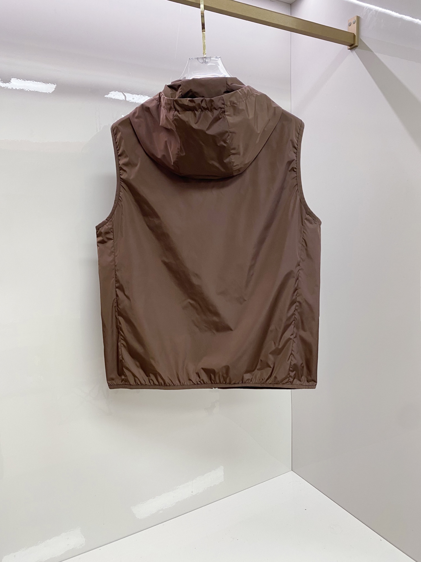 Prada 普拉达马甲2026ss春季新款夹克外套，专柜同步新品发售，商务休闲两不误！三角标彰显品牌奢华