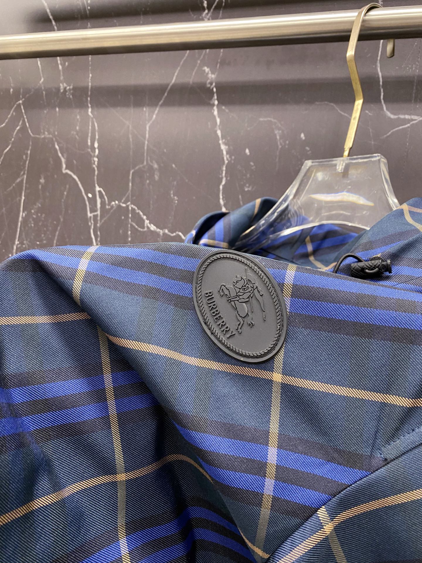 Burberry 巴宝莉 2026春季新款连帽夹克外套，全高端版本！高定专柜面料辅料，透气舒适度高，细节