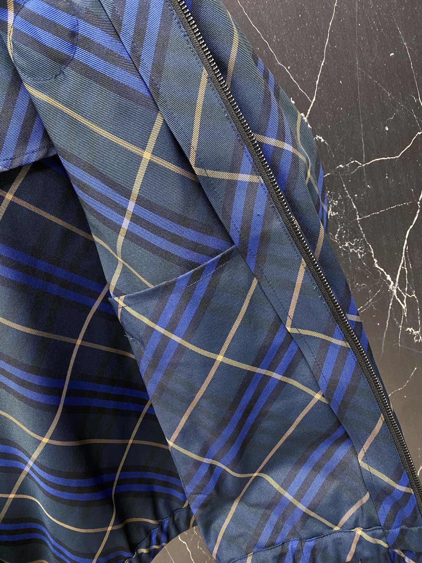 Burberry 巴宝莉 2026春季新款连帽夹克外套，全高端版本！高定专柜面料辅料，透气舒适度高，细节