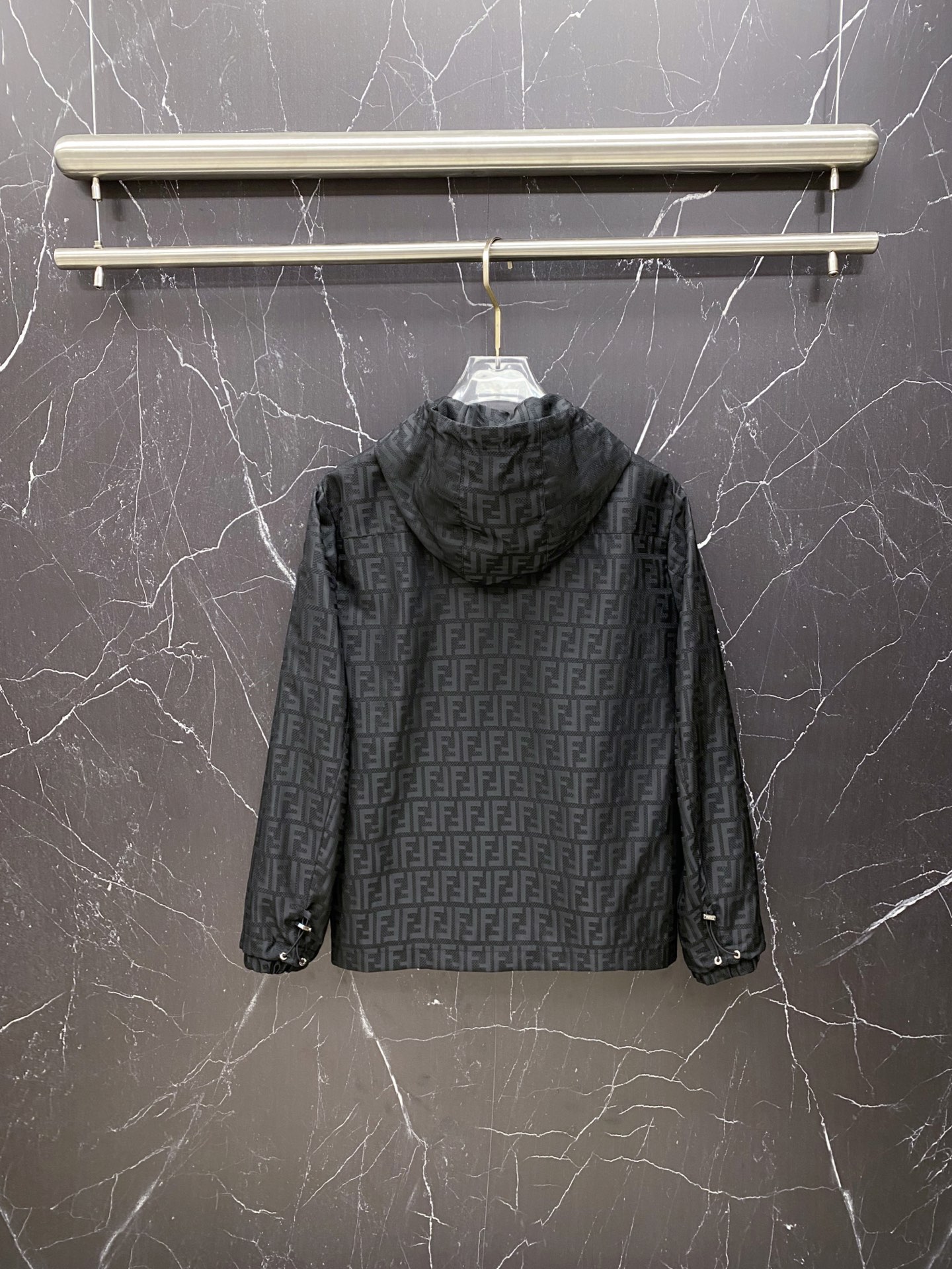 Fendi 芬迪 2026ss春季新款连帽夹克外套全高端版本！高定专柜面料辅料，透气舒适度高，细节无可挑