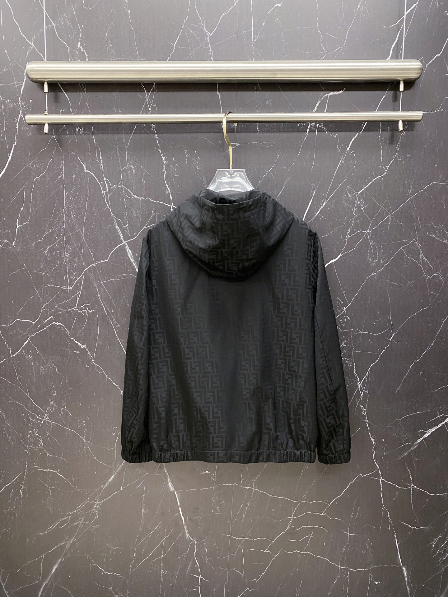 Fendi 芬迪 2026ss春季新款连帽夹克外套全高端版本！高定专柜面料辅料，透气舒适度高，细节无可挑