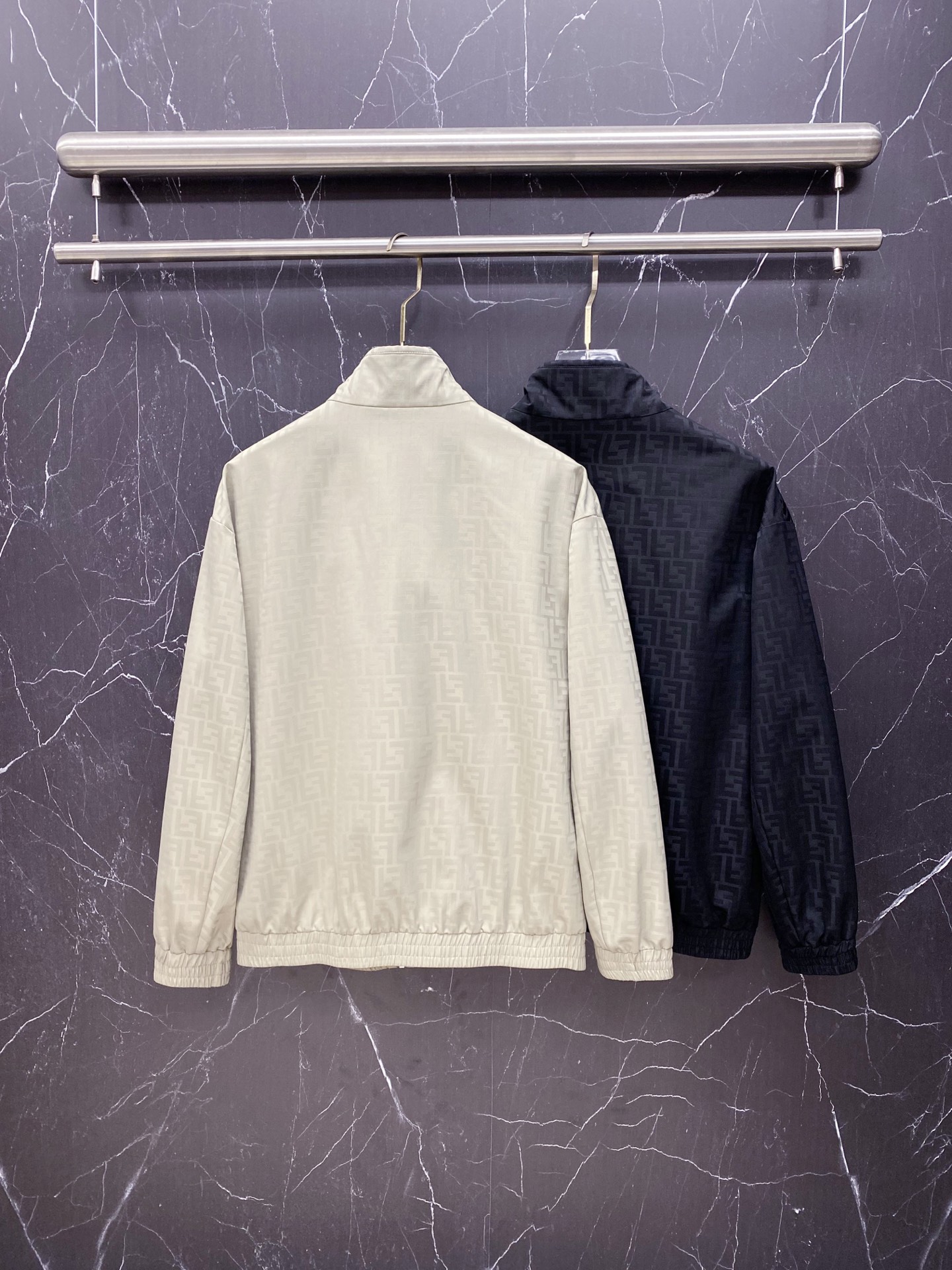 Fendi 芬迪 2026ss春季新款立领夹克外套全高端版本！高定专柜面料辅料，透气舒适度高，细节无可挑