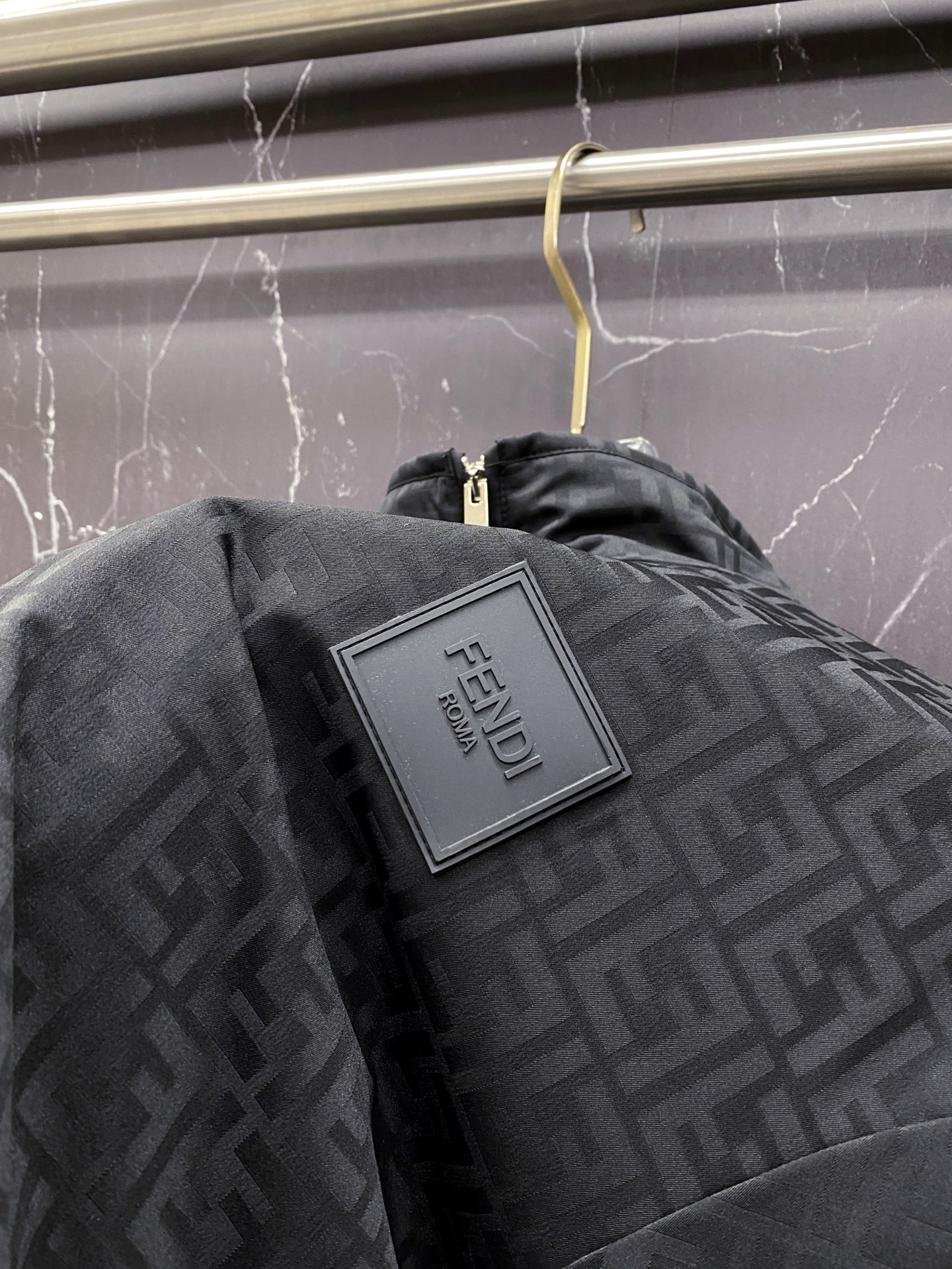 Fendi 芬迪 2026ss春季新款立领夹克外套全高端版本！高定专柜面料辅料，透气舒适度高，细节无可挑