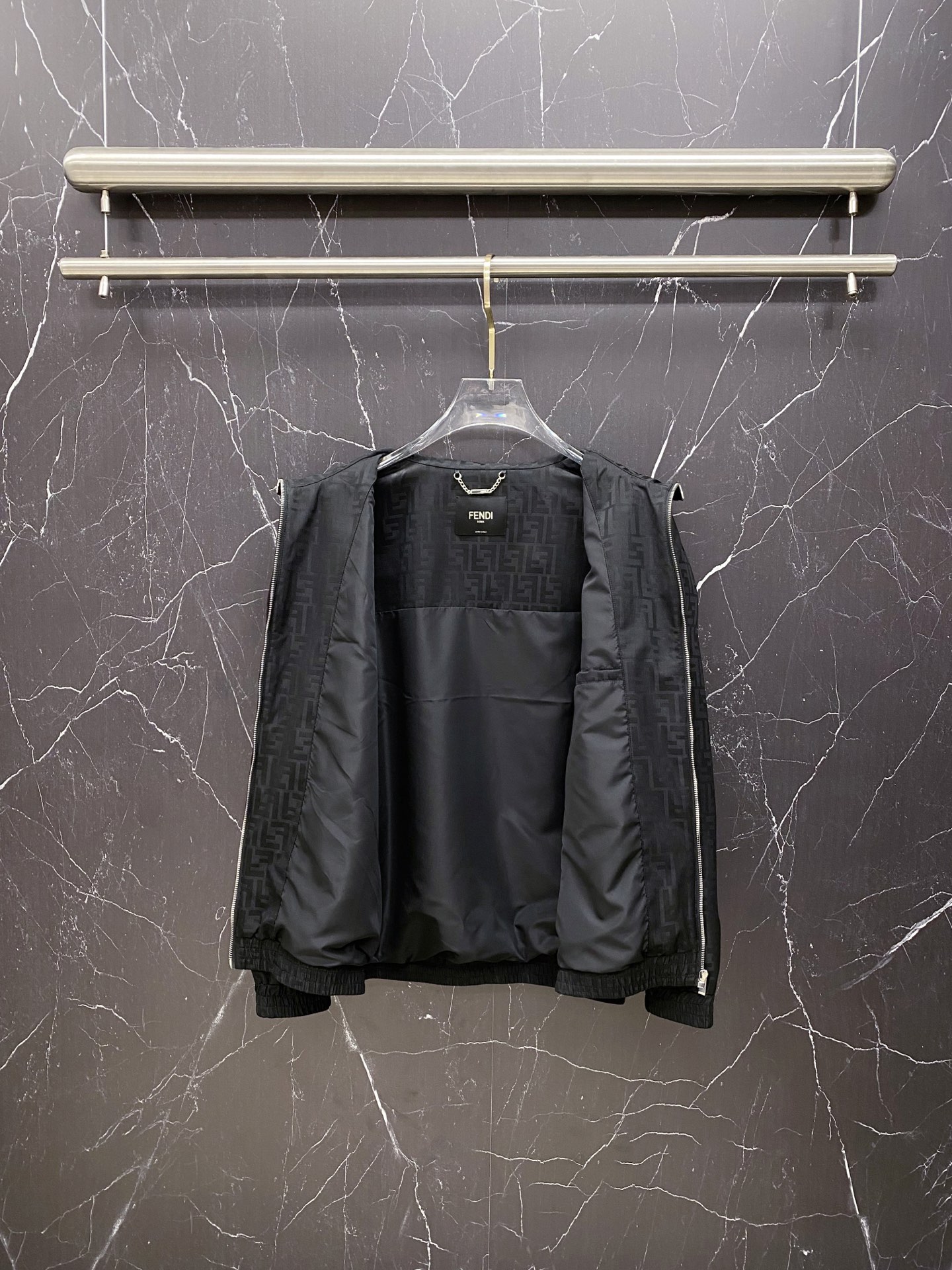 Fendi 芬迪 2026ss春季新款立领夹克外套全高端版本！高定专柜面料辅料，透气舒适度高，细节无可挑
