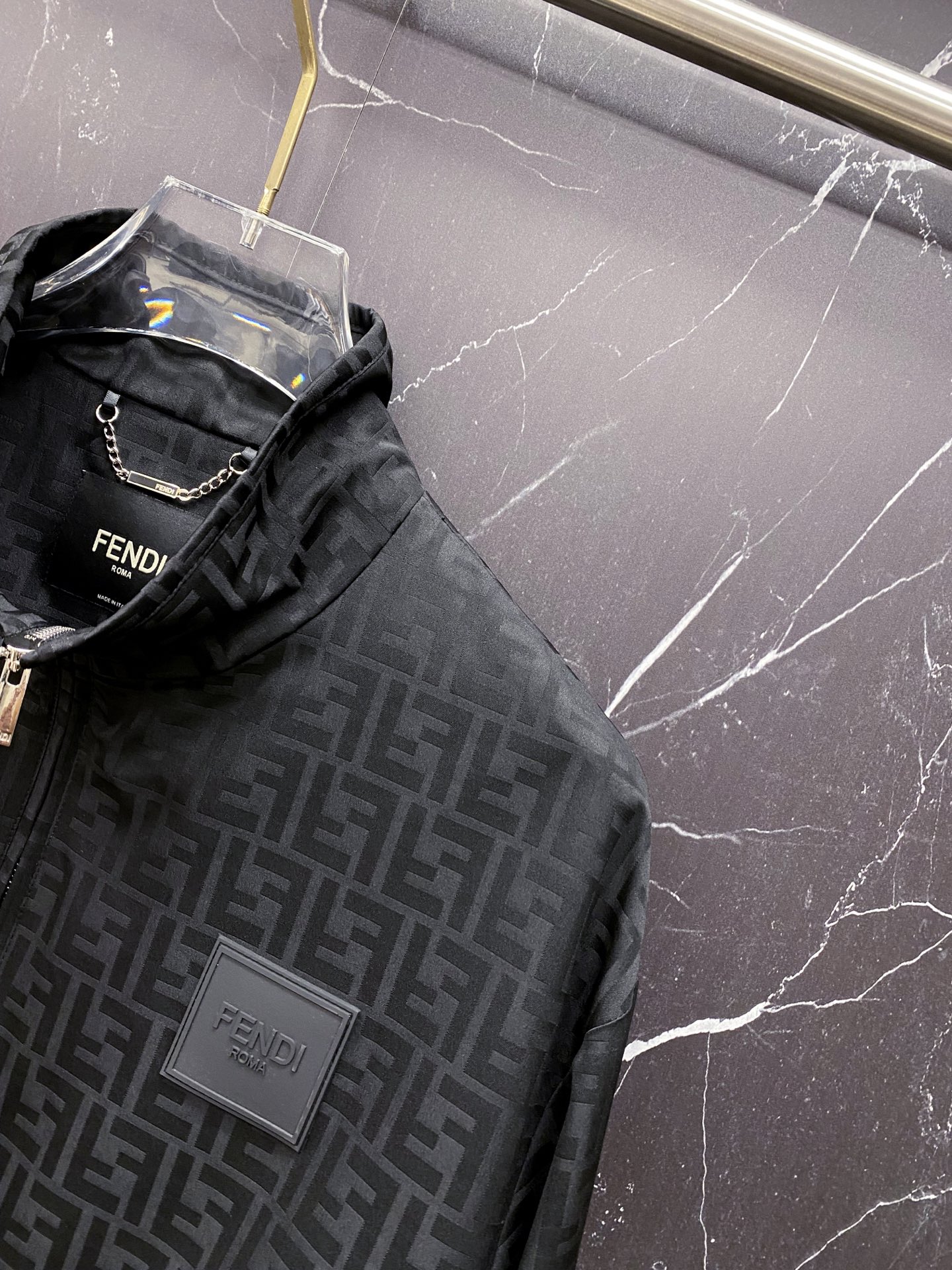 Fendi 芬迪 2026ss春季新款立领夹克外套全高端版本！高定专柜面料辅料，透气舒适度高，细节无可挑