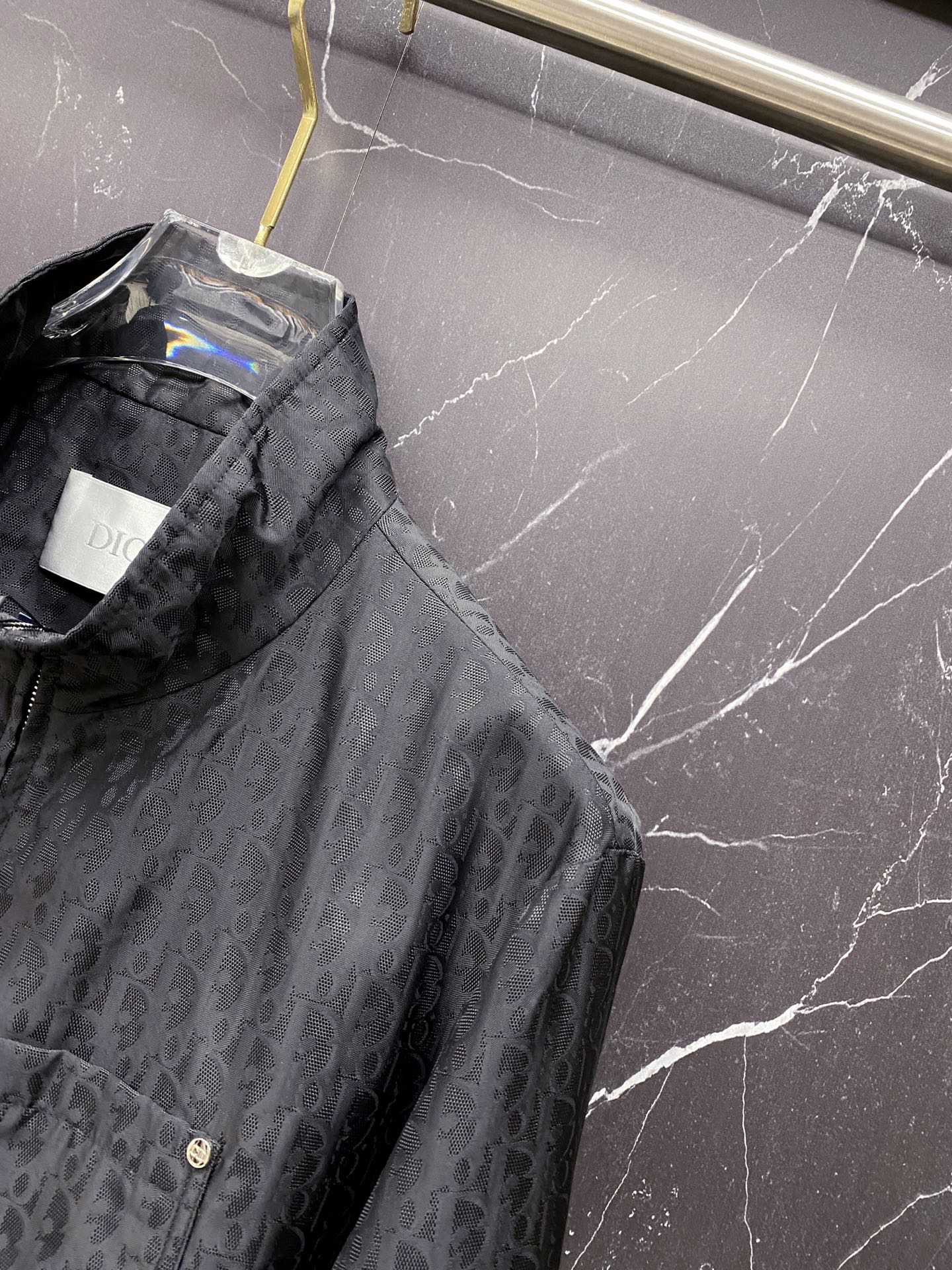 Dior 迪奥 2026ss春季新款立领夹克外套全高端版本！高定专柜面料辅料，透气舒适度高，细节无可挑剔