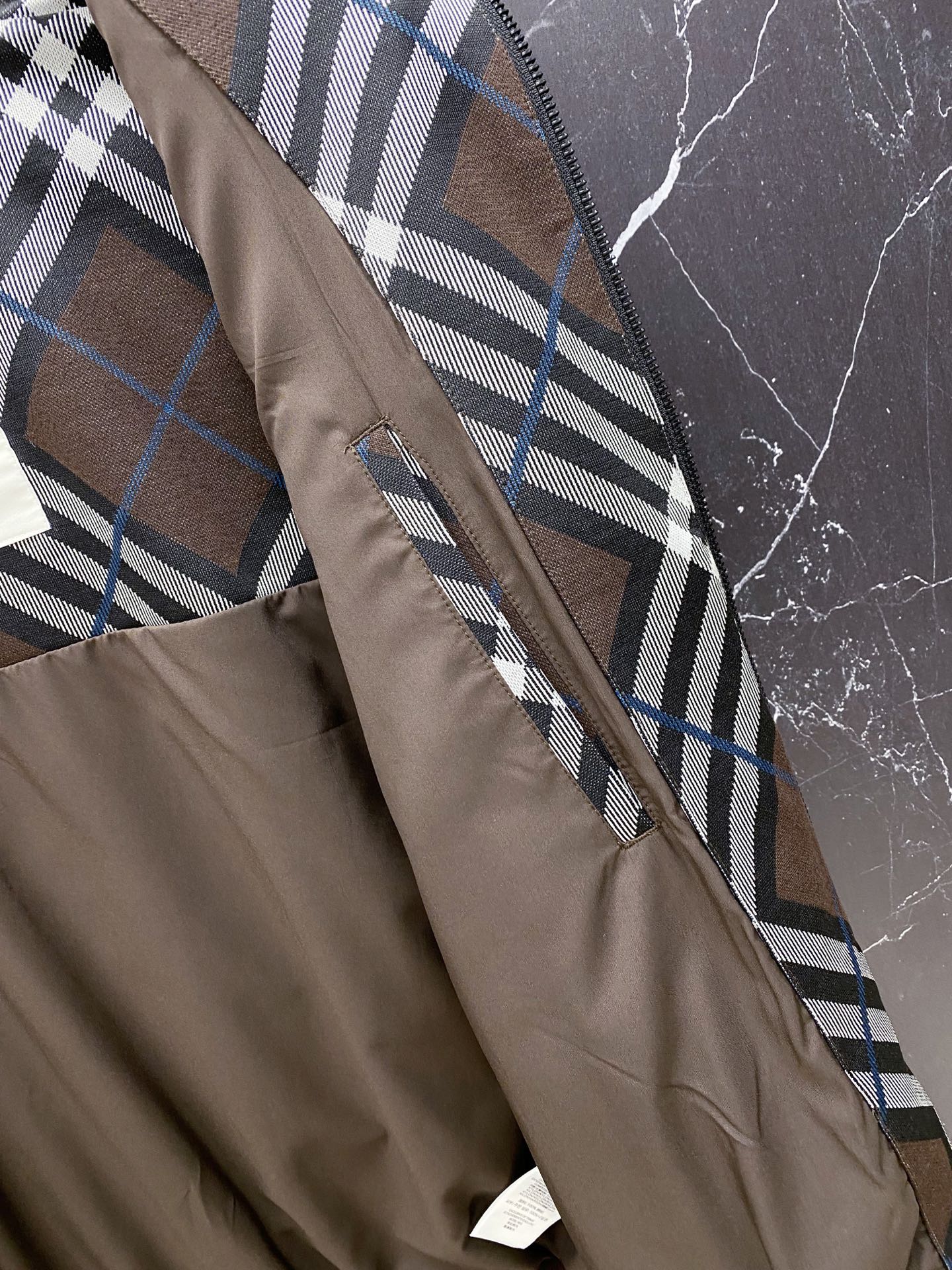 Burberry 巴宝莉 2026ss春季新款夹克外套全高端版本！高定专柜面料辅料，透气舒适度高，细节无