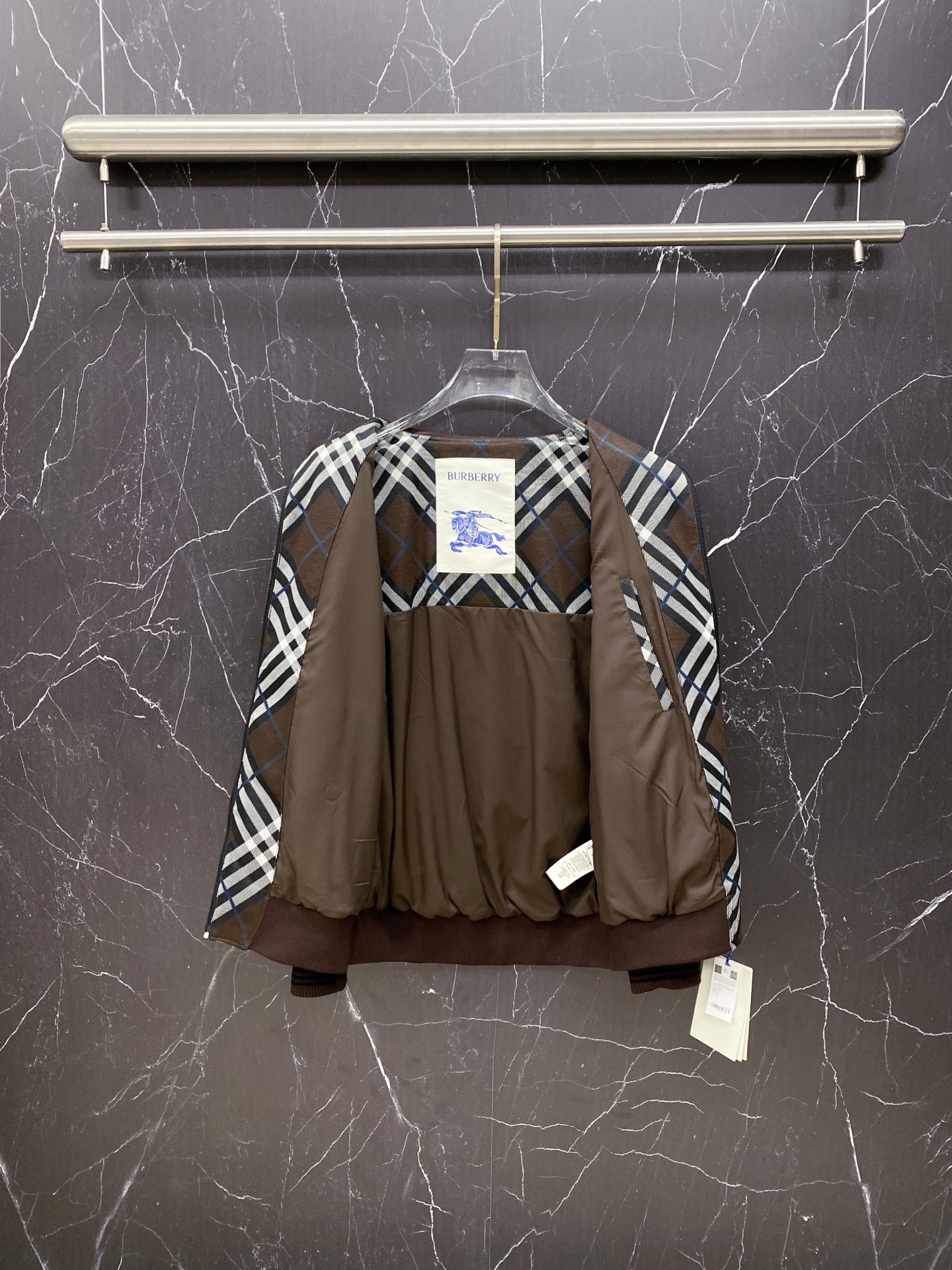 Burberry 巴宝莉 2026ss春季新款夹克外套全高端版本！高定专柜面料辅料，透气舒适度高，细节无