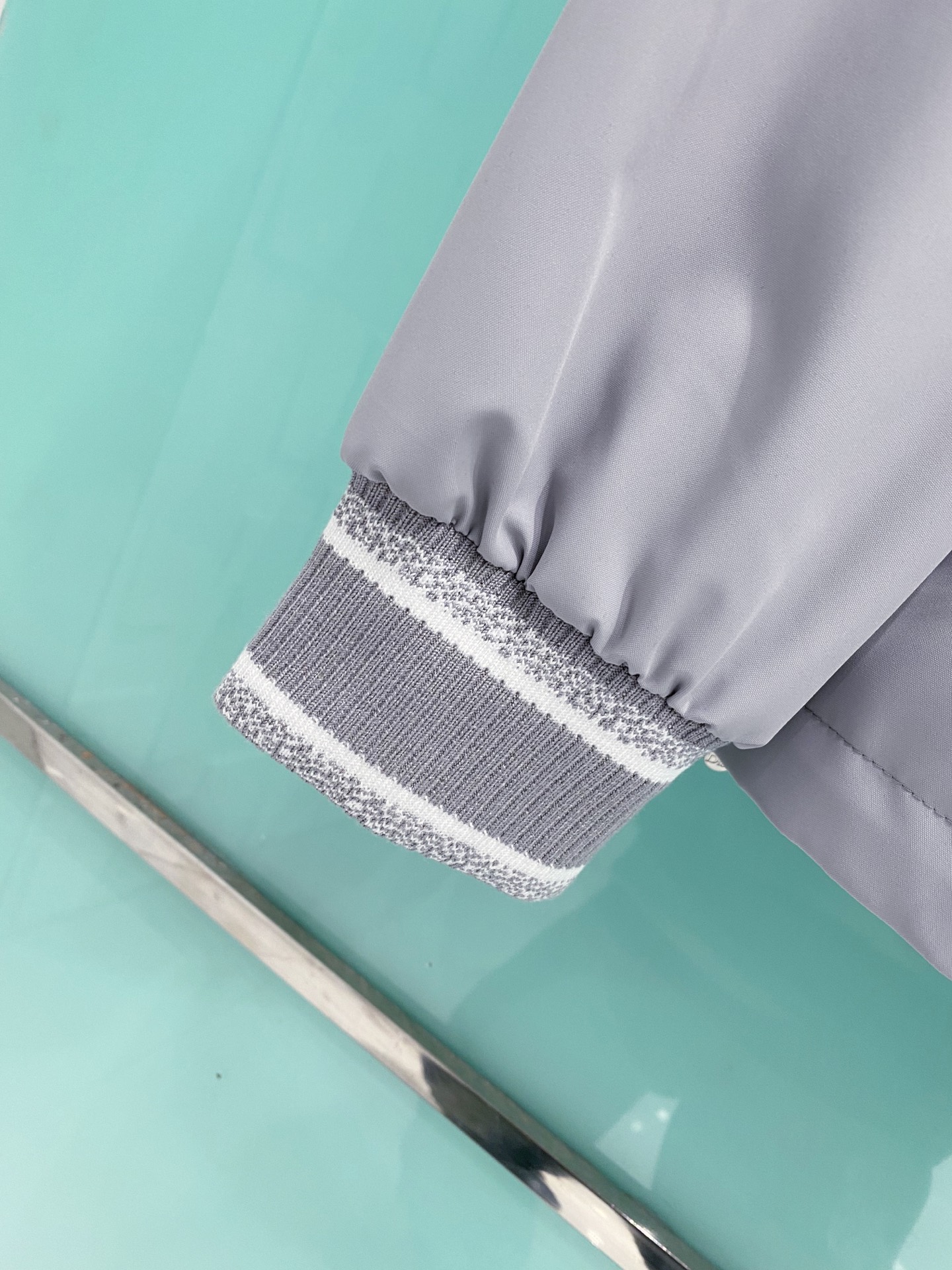 Dior 迪奥 2026ss春季新款连帽夹克外套全高端版本！高定专柜面料辅料，透气舒适度高，细节无可挑剔