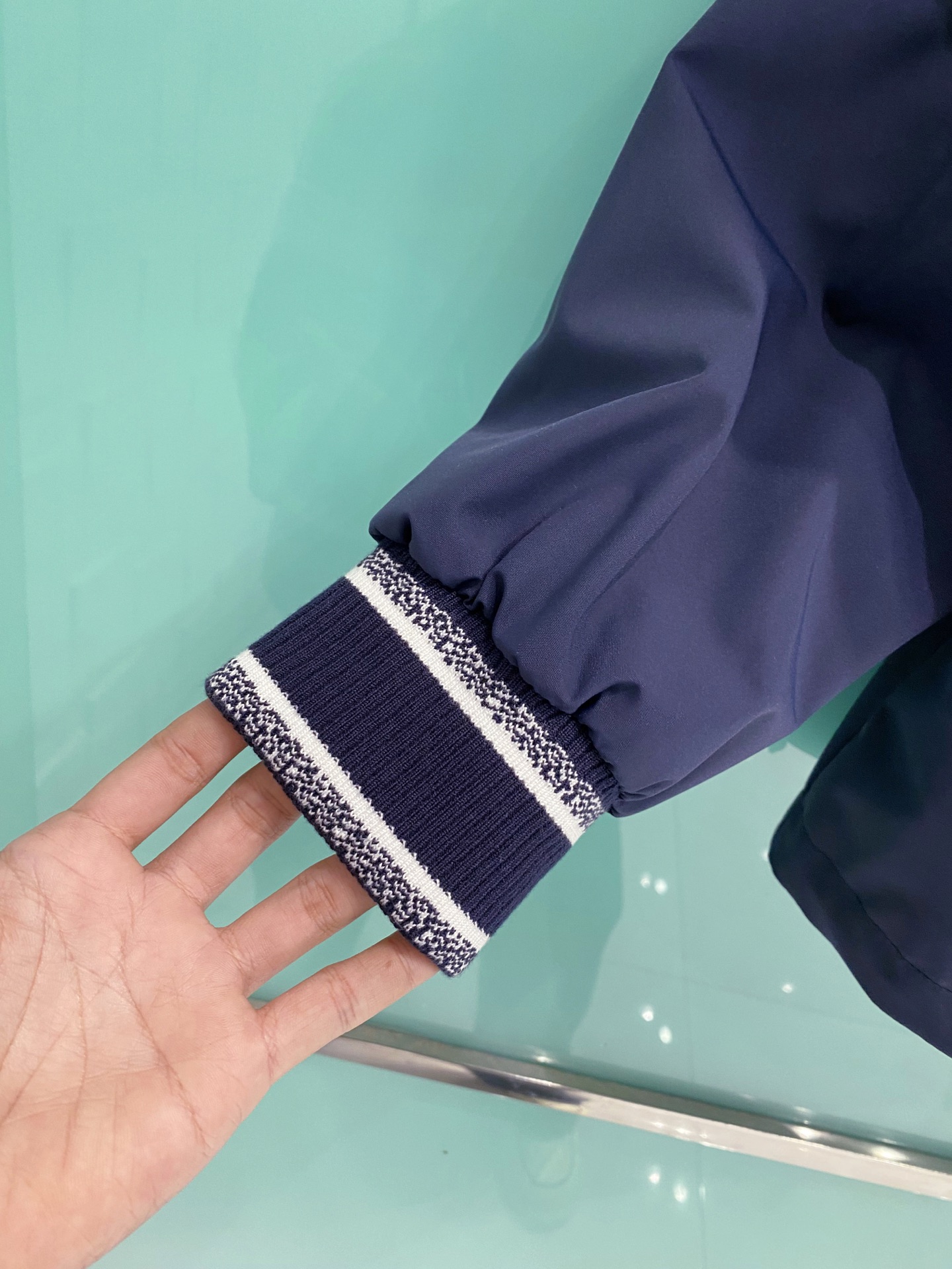 Dior 迪奥 2026ss春季新款连帽夹克外套全高端版本！高定专柜面料辅料，透气舒适度高，细节无可挑剔