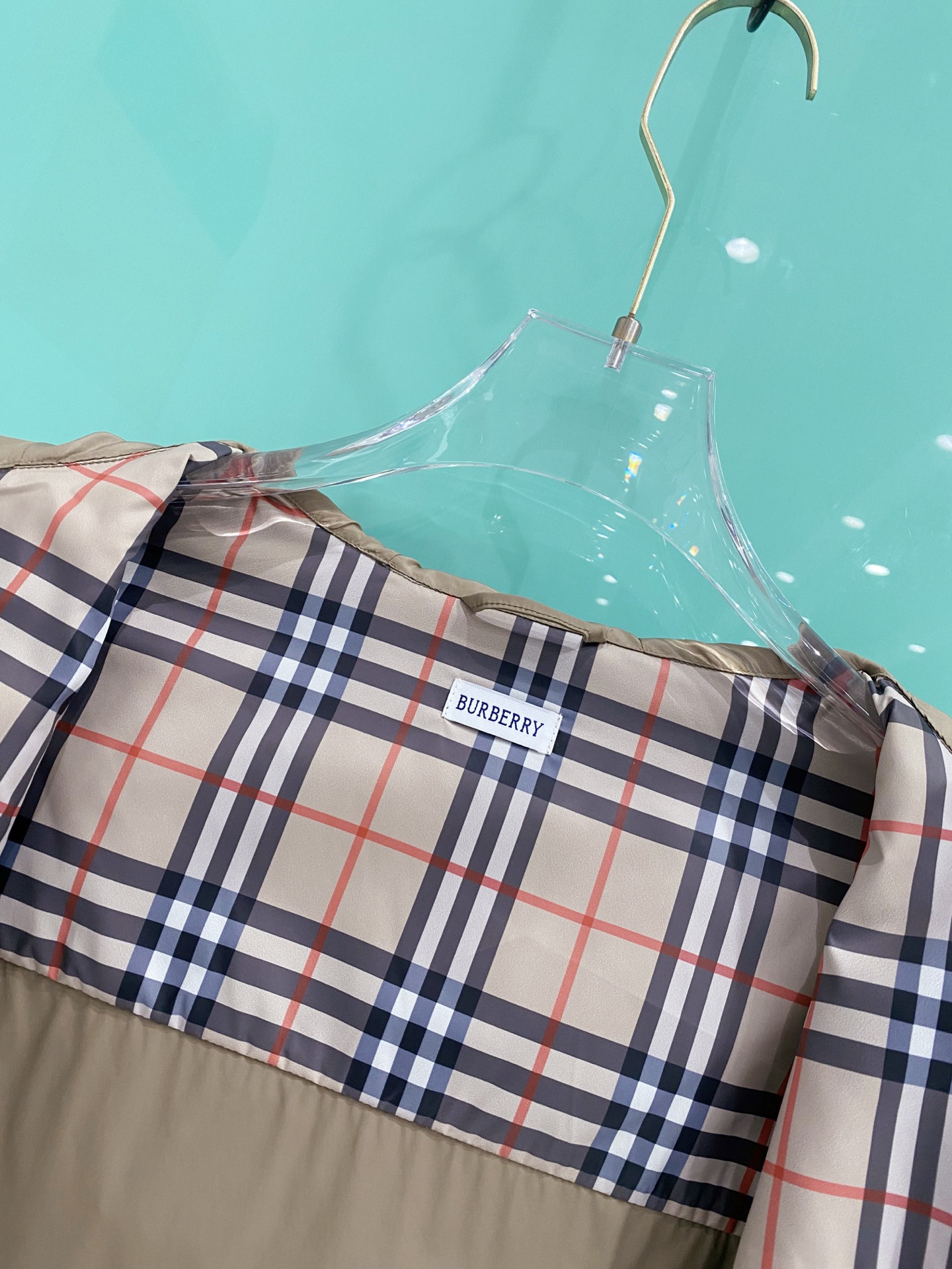 Burberry 巴宝莉 2026ss春季新款连帽夹克外套全高端版本！高定专柜面料辅料，透气舒适度高，细