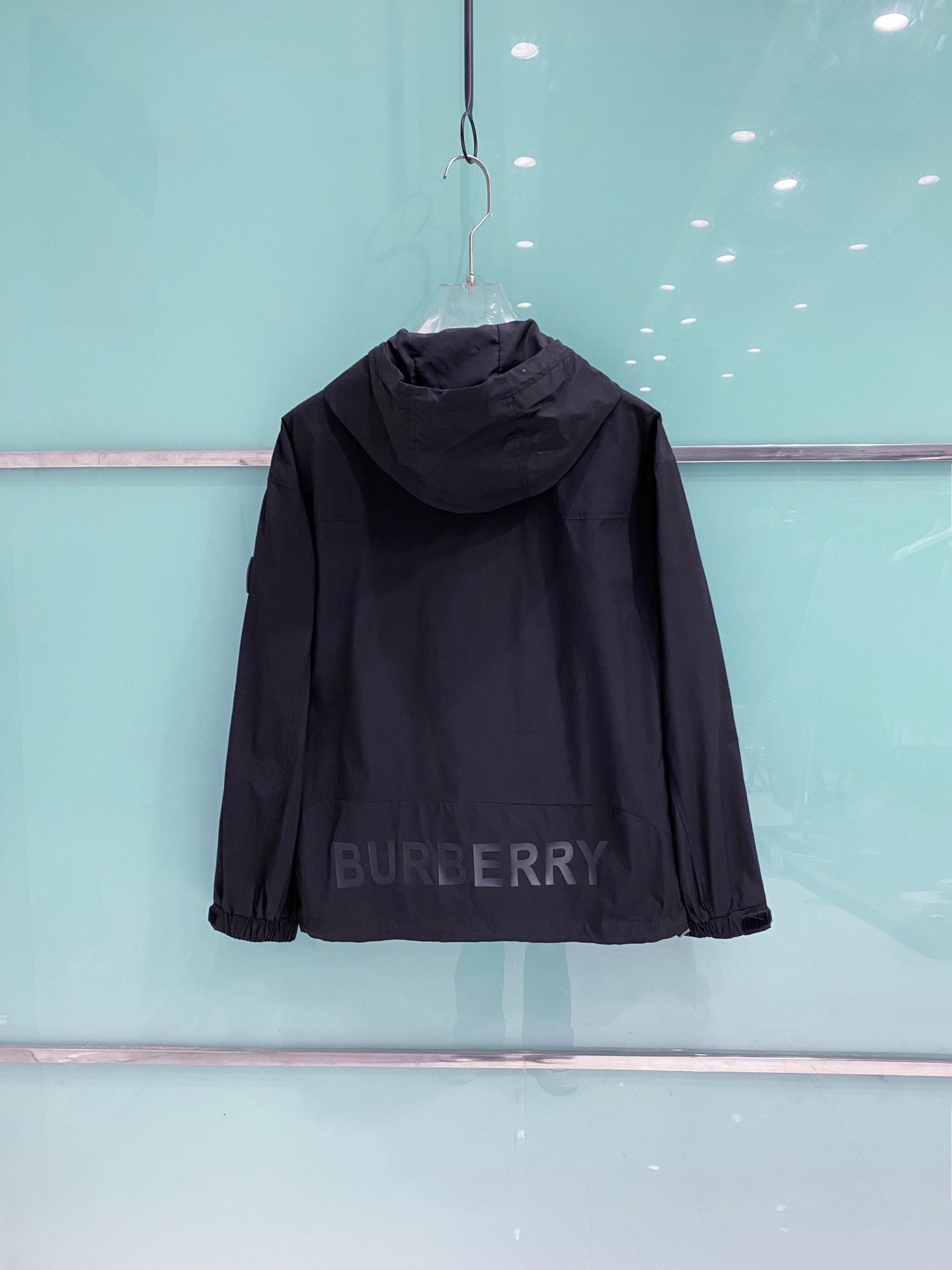 Burberry 巴宝莉 2026ss春季新款连帽夹克外套全高端版本！高定专柜面料辅料，透气舒适度高，细