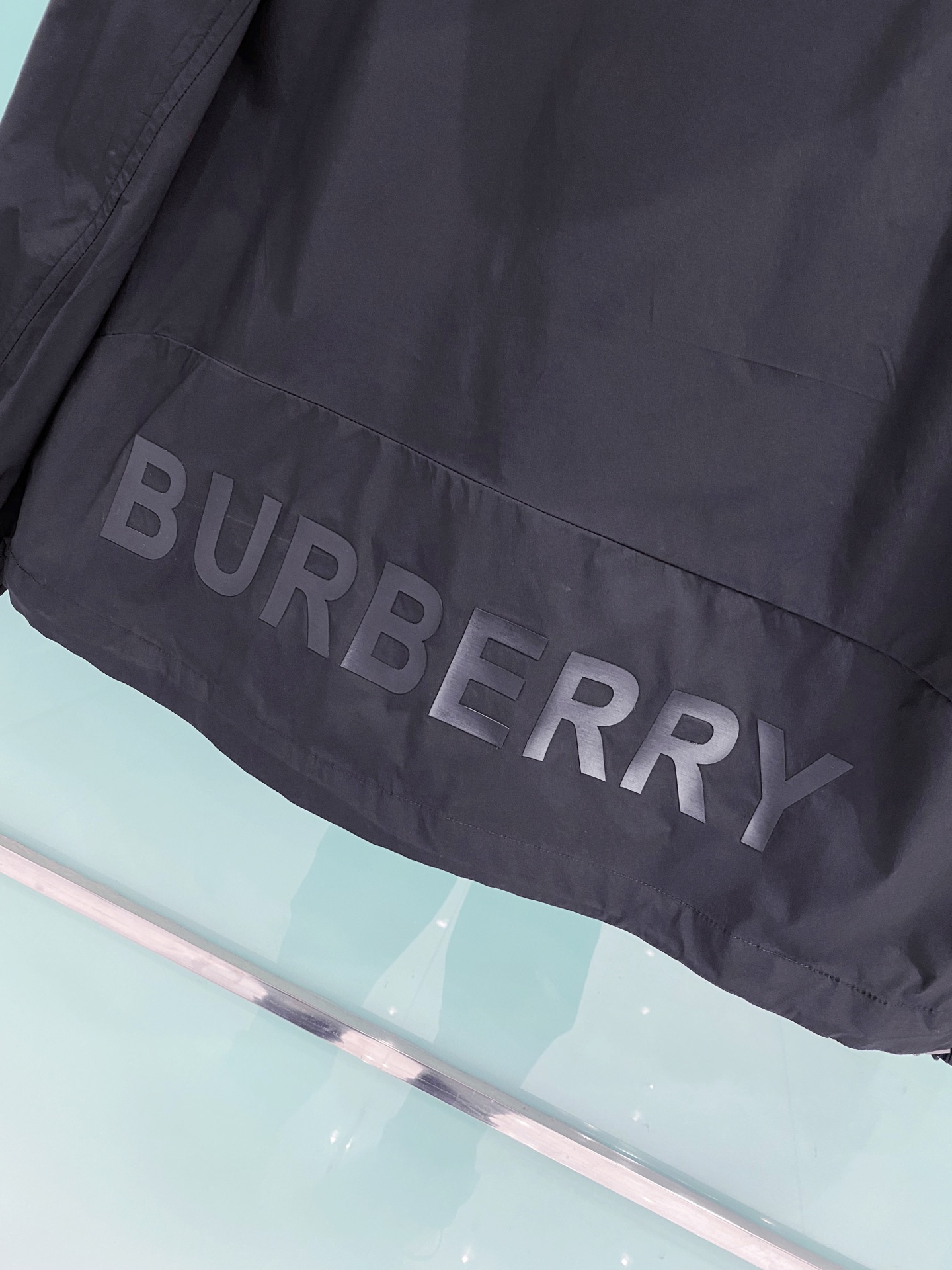 Burberry 巴宝莉 2026ss春季新款连帽夹克外套全高端版本！高定专柜面料辅料，透气舒适度高，细