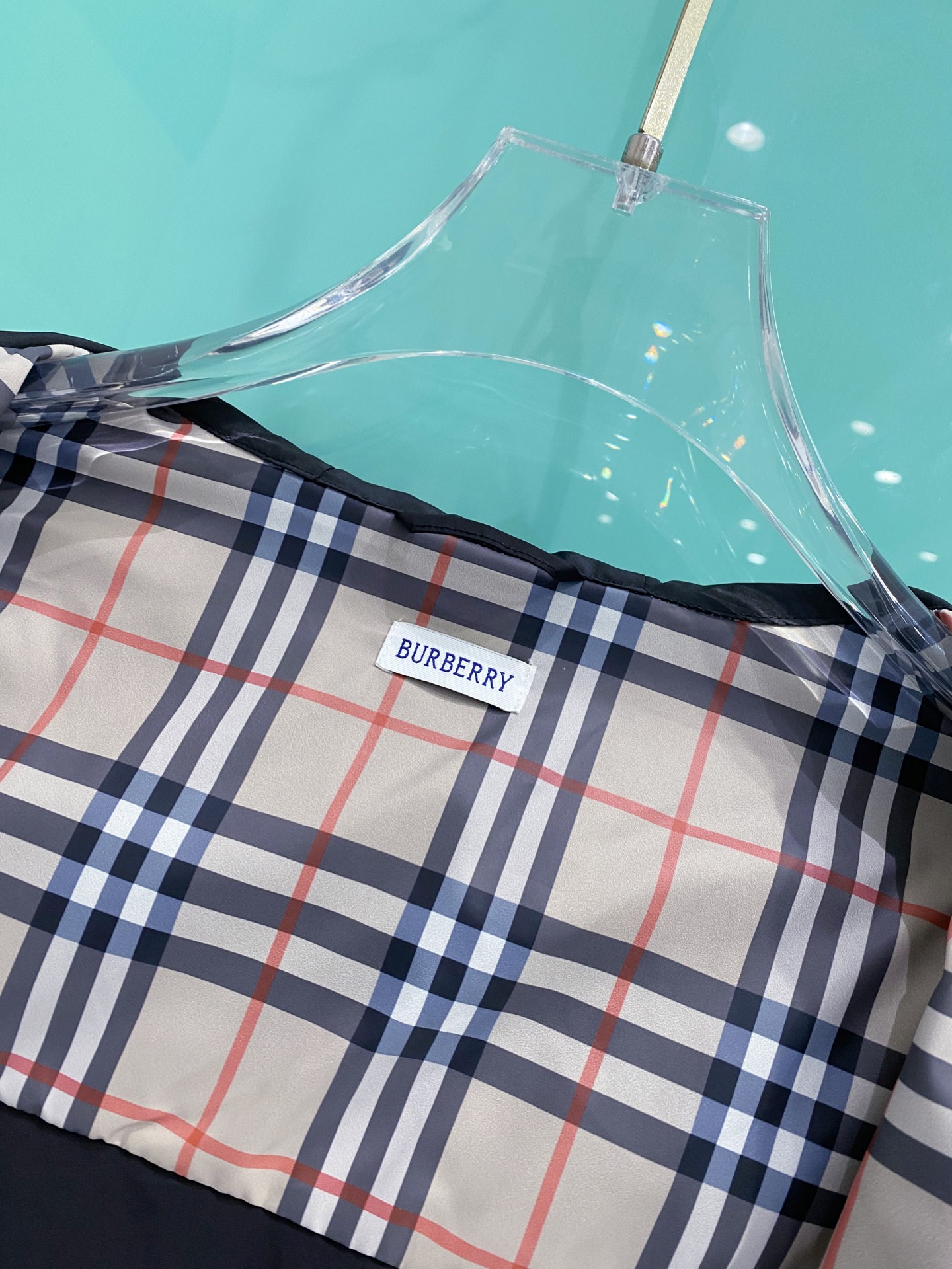 Burberry 巴宝莉 2026ss春季新款连帽夹克外套全高端版本！高定专柜面料辅料，透气舒适度高，细