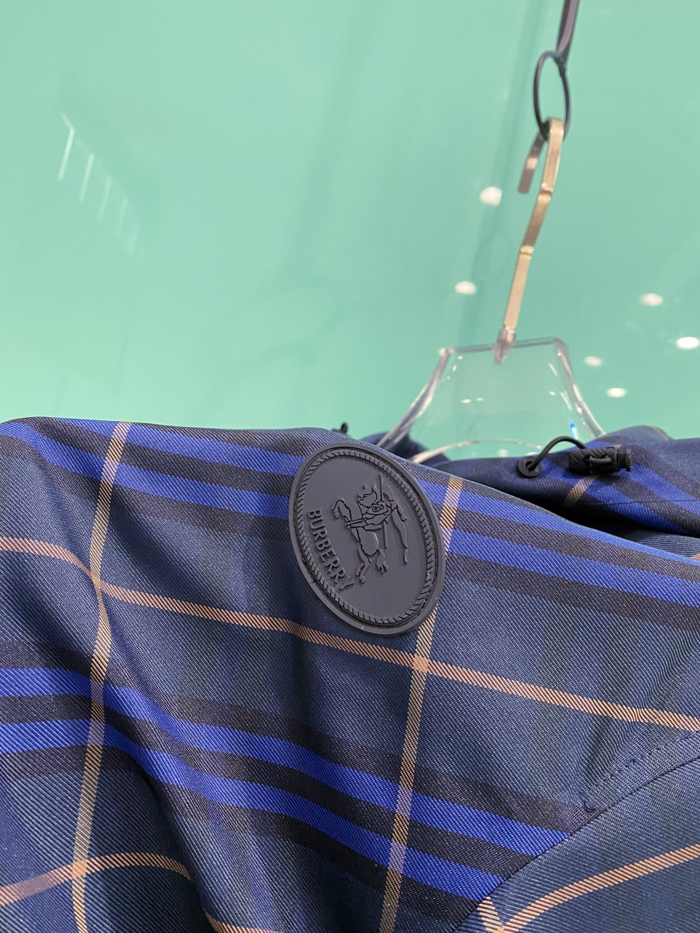 Burberry 巴宝莉 2026春季新款连帽夹克外套，全高端版本！高定专柜面料辅料，透气舒适度高，细节